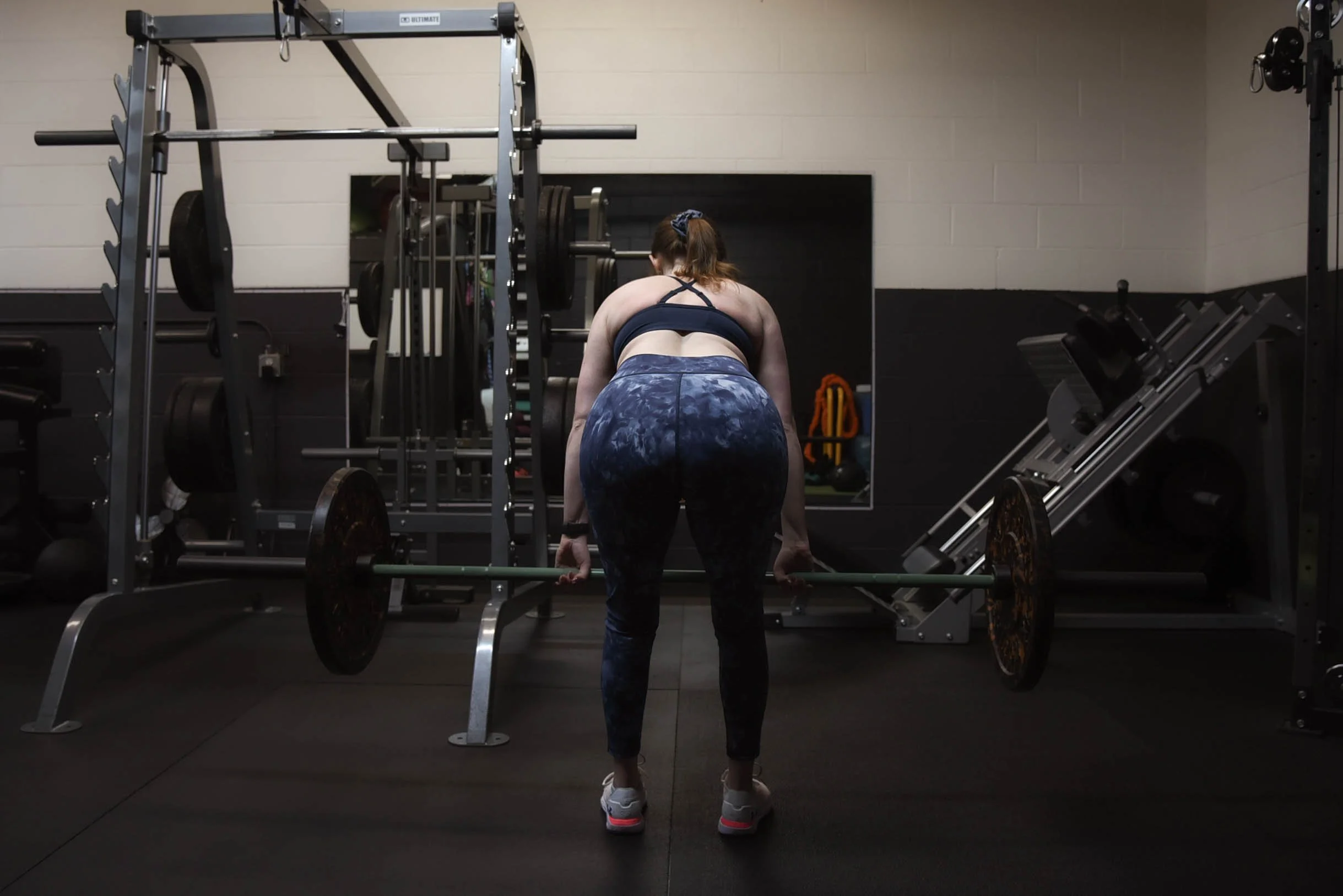 kinesiologist working out