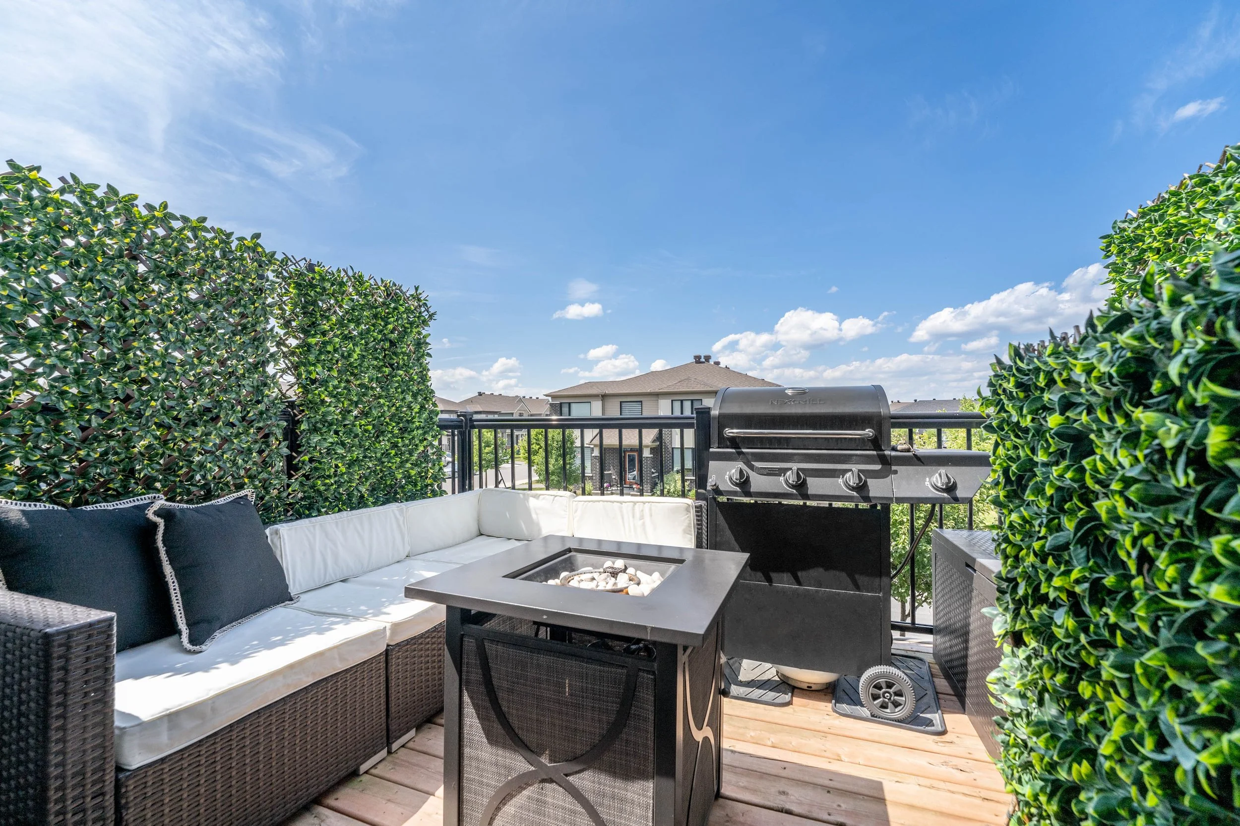 618 Bellatrix Walk AirBNB Photography in Ottawa1.jpg