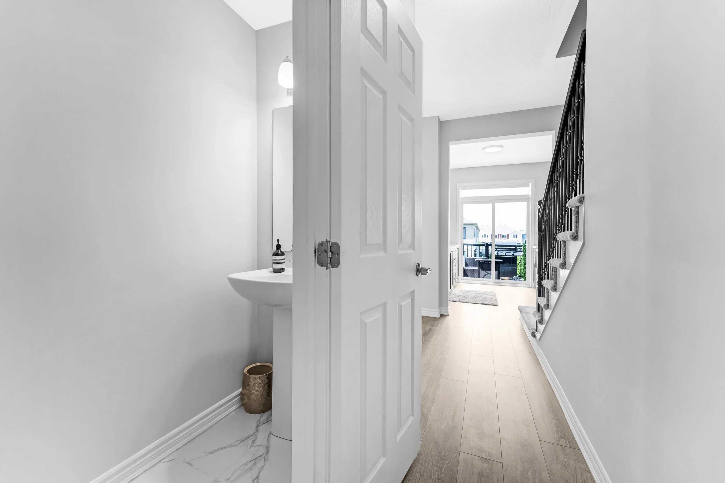 Ottawa Airbnb Photography 618 Bellatrix Walk