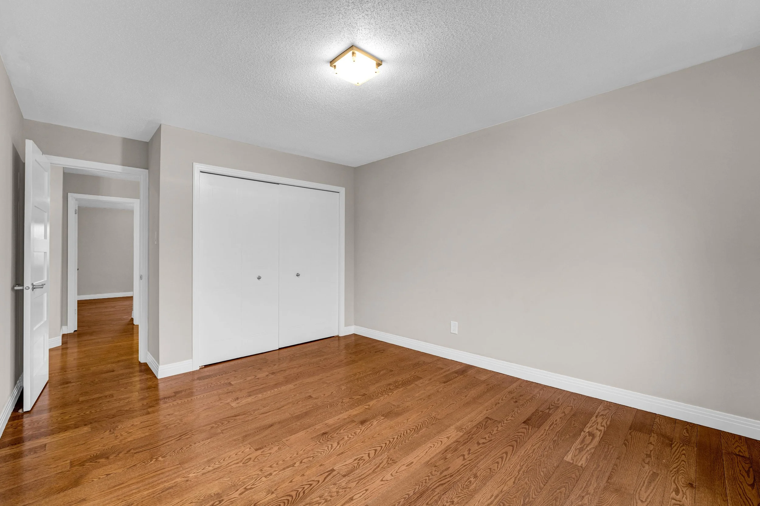 Ottawa-Real-Estate-Photography-945-Cahil-Drive-West-nvision3d-20.jpg