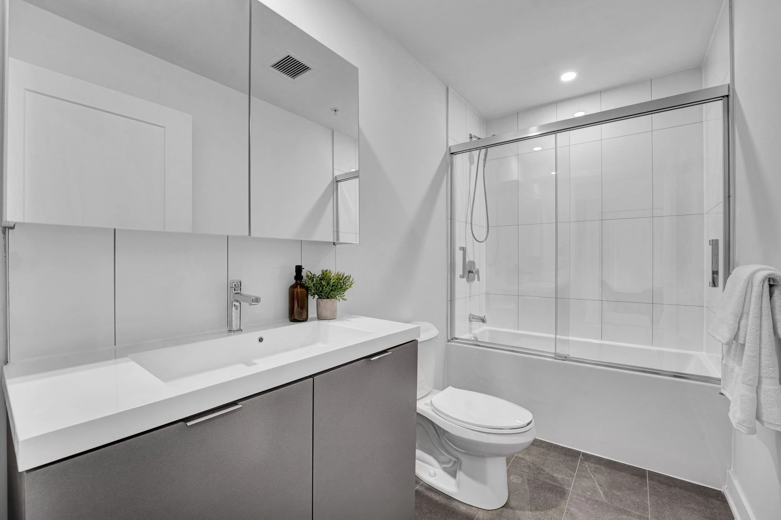 1655-Carling-Avenue-Real-Estate-Photography-NVISION-3D-27.jpg