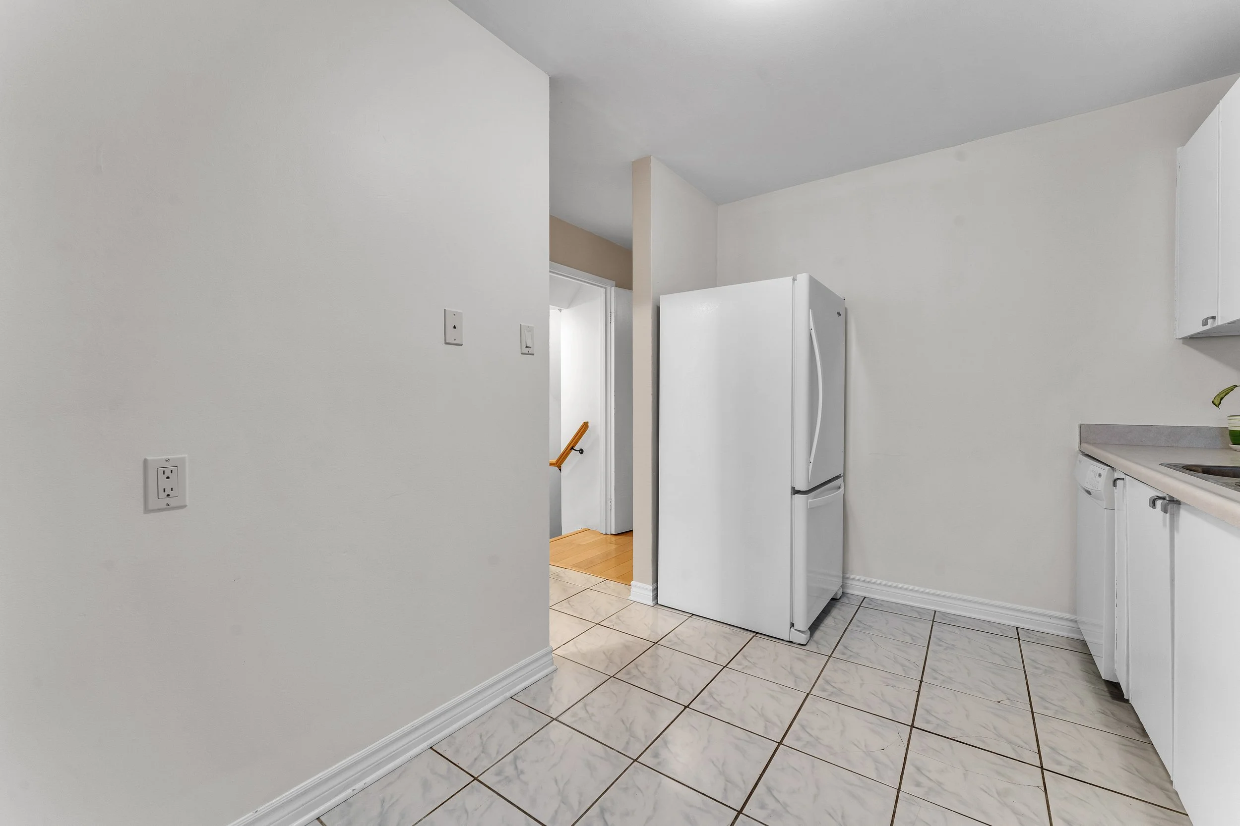 South Keys 61-3344 Uplands Drive Real Estate Media in Ottawa