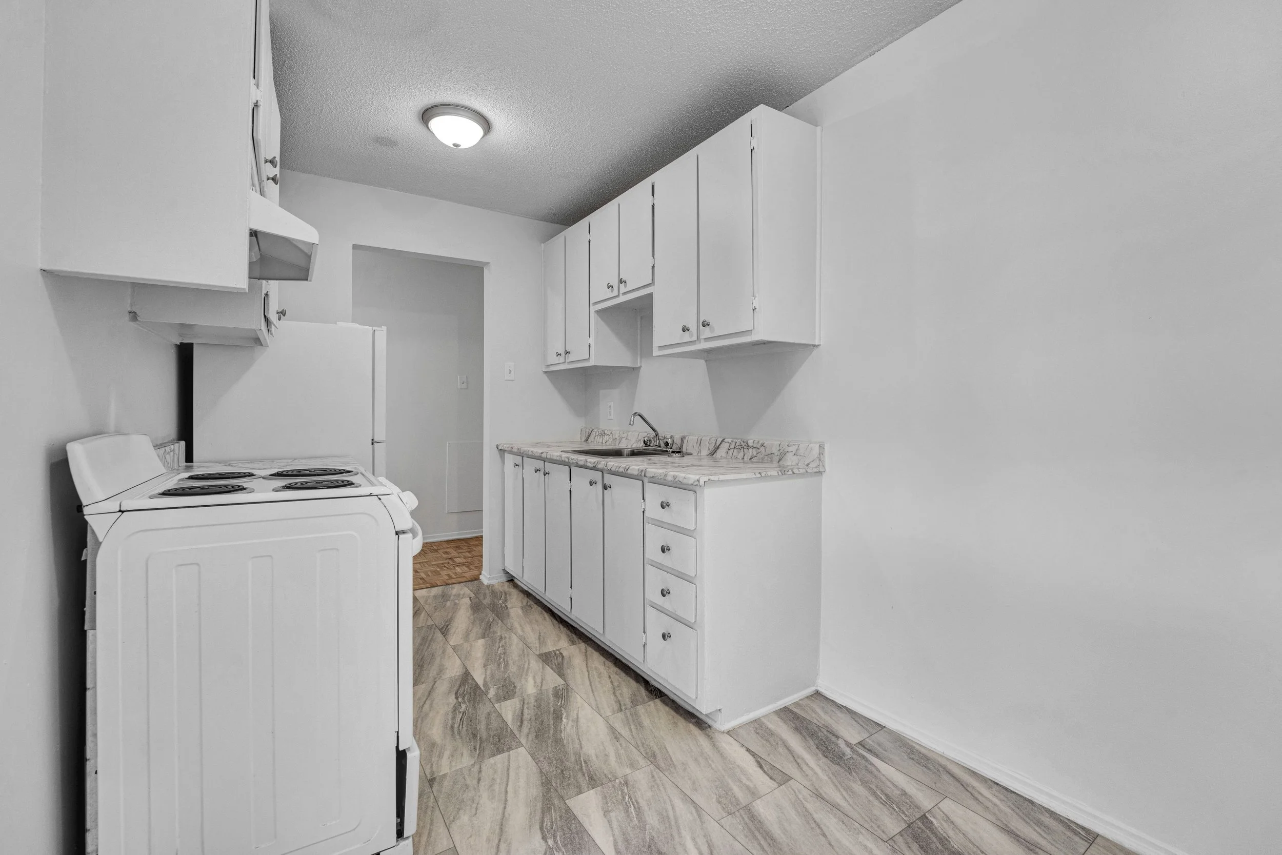 Welcome to the photography portfolio for 40, 45, and 55 Charles-Albanel, located in the Mont-Bleu area. Captured by Nvision 3D, this visual gallery highlights the interior layouts, finishes, unit spaces, and common areas of these modern multi-family 