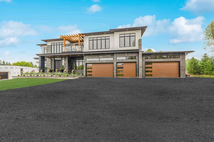 219 Breitling Court property photograph 1