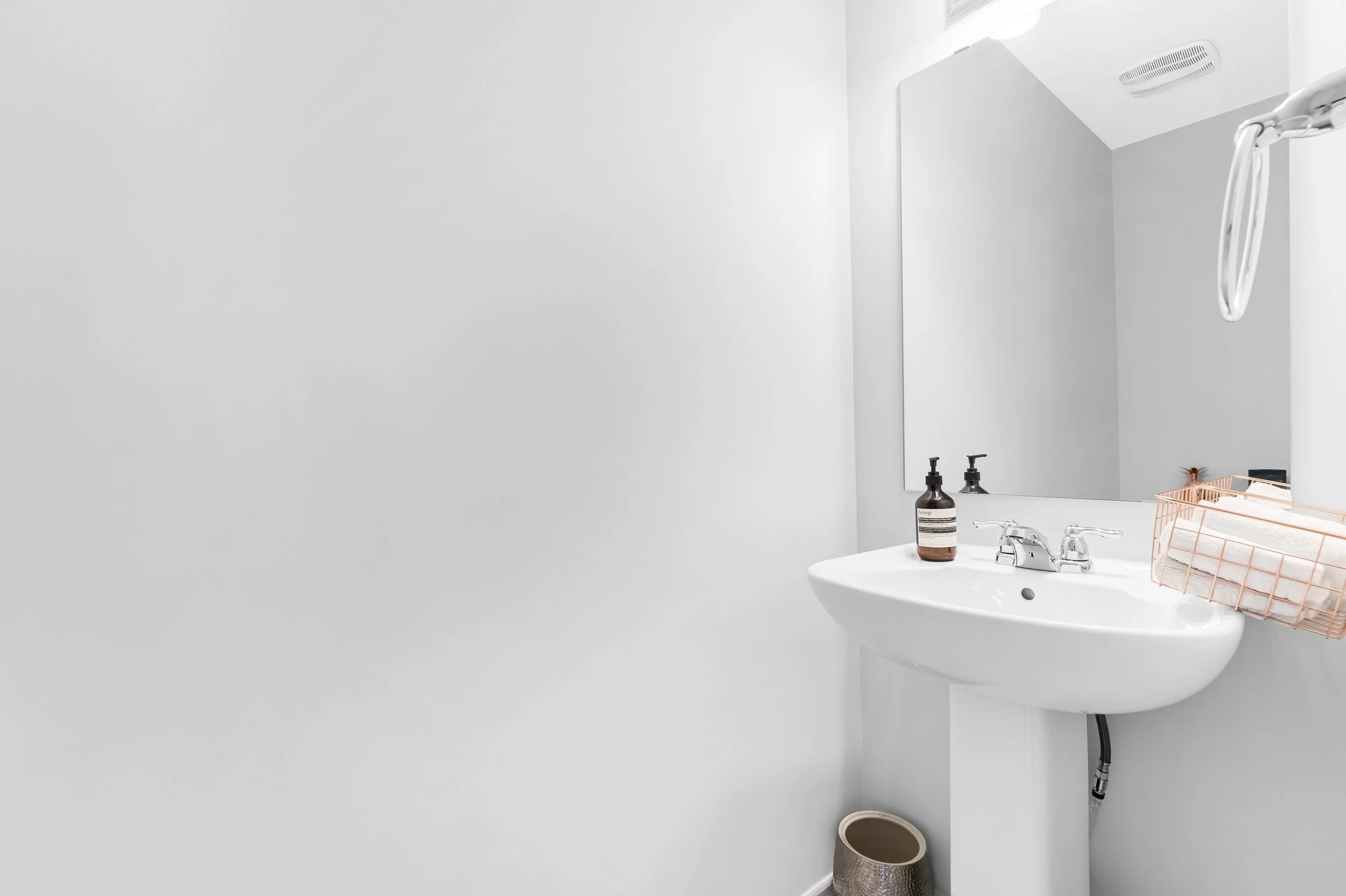 Ottawa Airbnb Photography 618 Bellatrix Walk