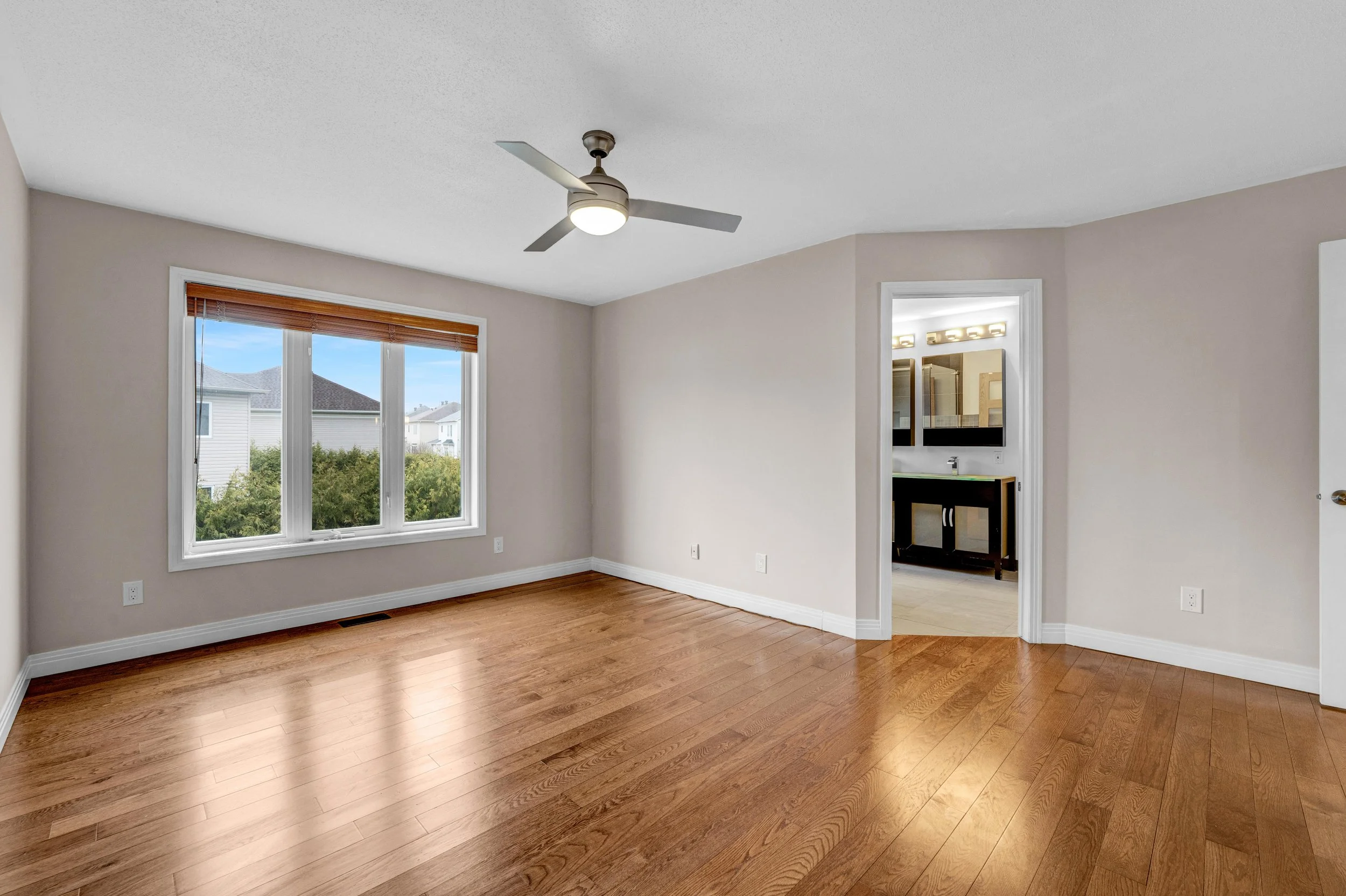 Ottawa-Real-Estate-Photography-945-Cahil-Drive-West-nvision3d-27.jpg