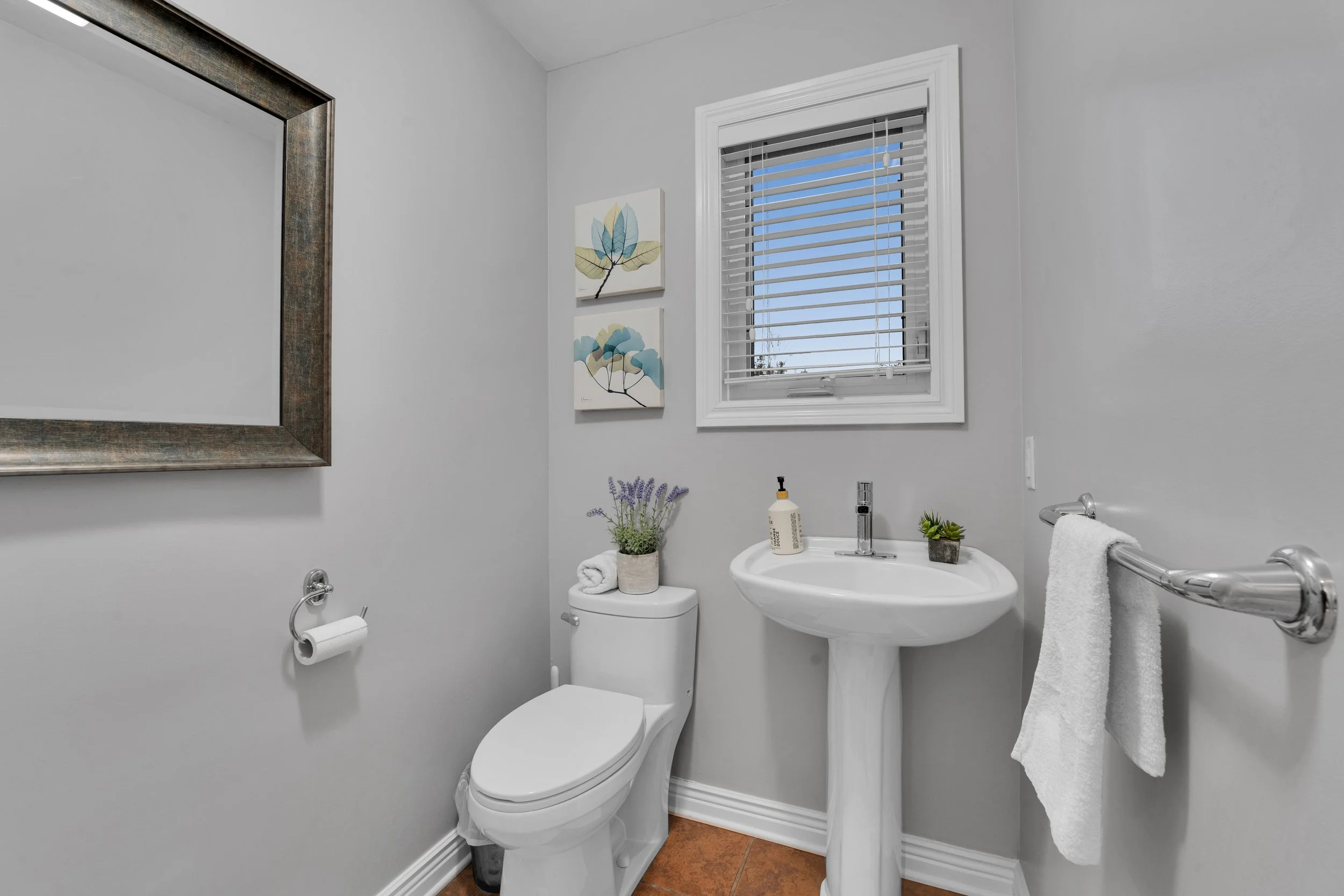 NVISION-3D-Real-Estate-Media-Ottawa-2529-Marshwood-Road-Sophia-46.jpg