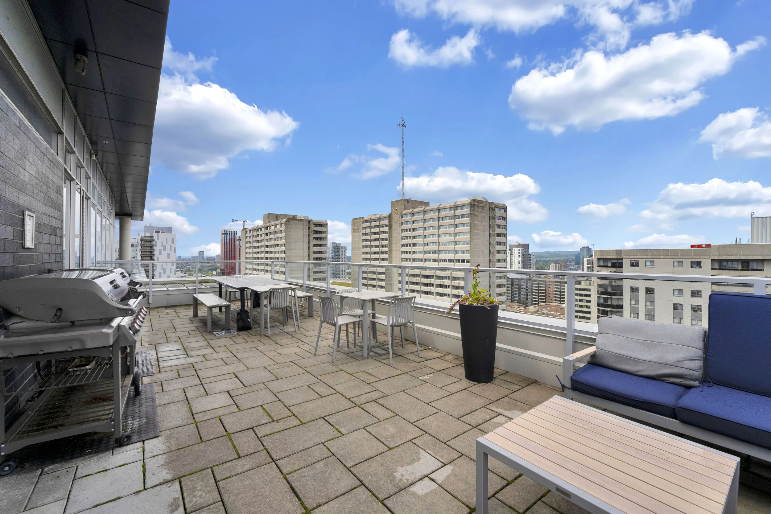 255-bay-street-unit-309