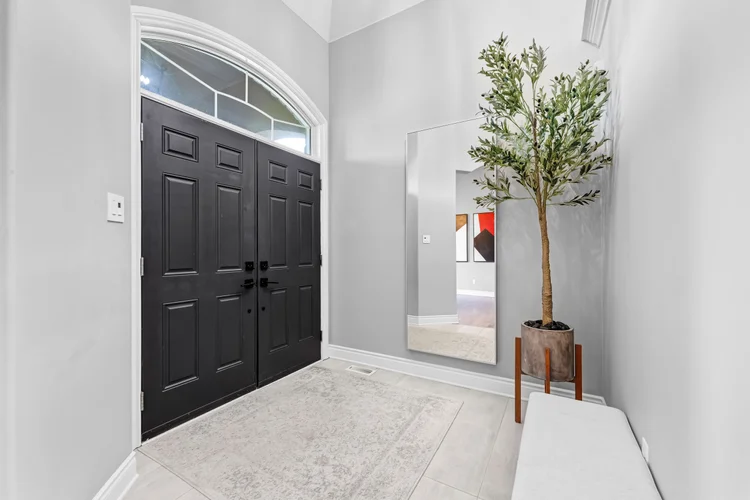 6892 Lake Forest Walk property photograph 16