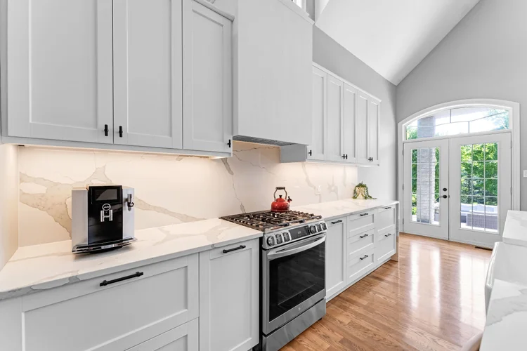 6892 Lake Forest Walk property photograph 32
