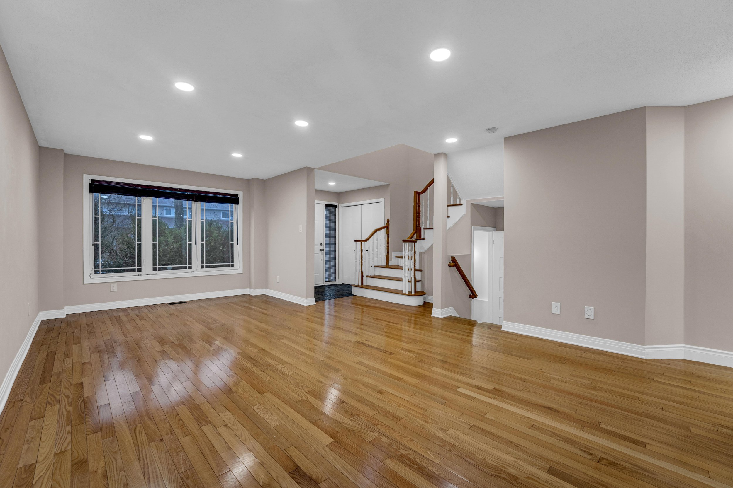 Ottawa-Real-Estate-Photography-945-Cahil-Drive-West-nvision3d-3.jpg