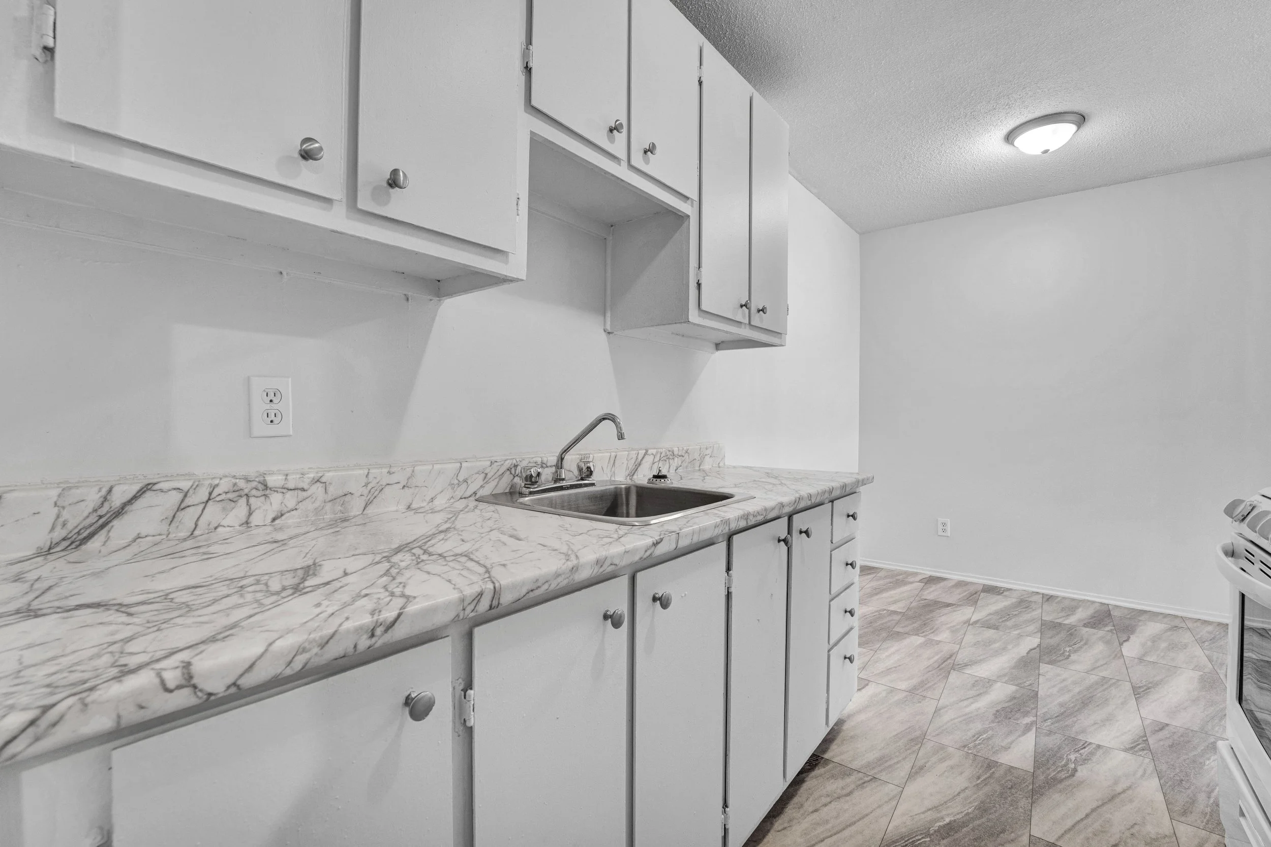 Welcome to the photography portfolio for 40, 45, and 55 Charles-Albanel, located in the Mont-Bleu area. Captured by Nvision 3D, this visual gallery highlights the interior layouts, finishes, unit spaces, and common areas of these modern multi-family 