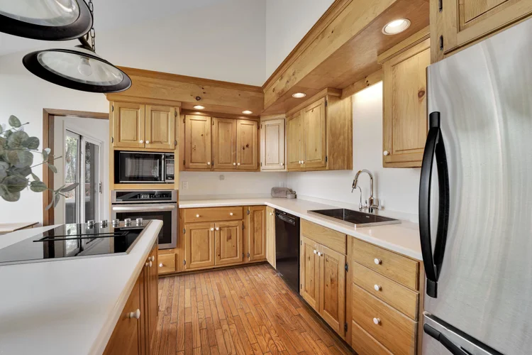 5468 Torbolton Ridge property photograph 75