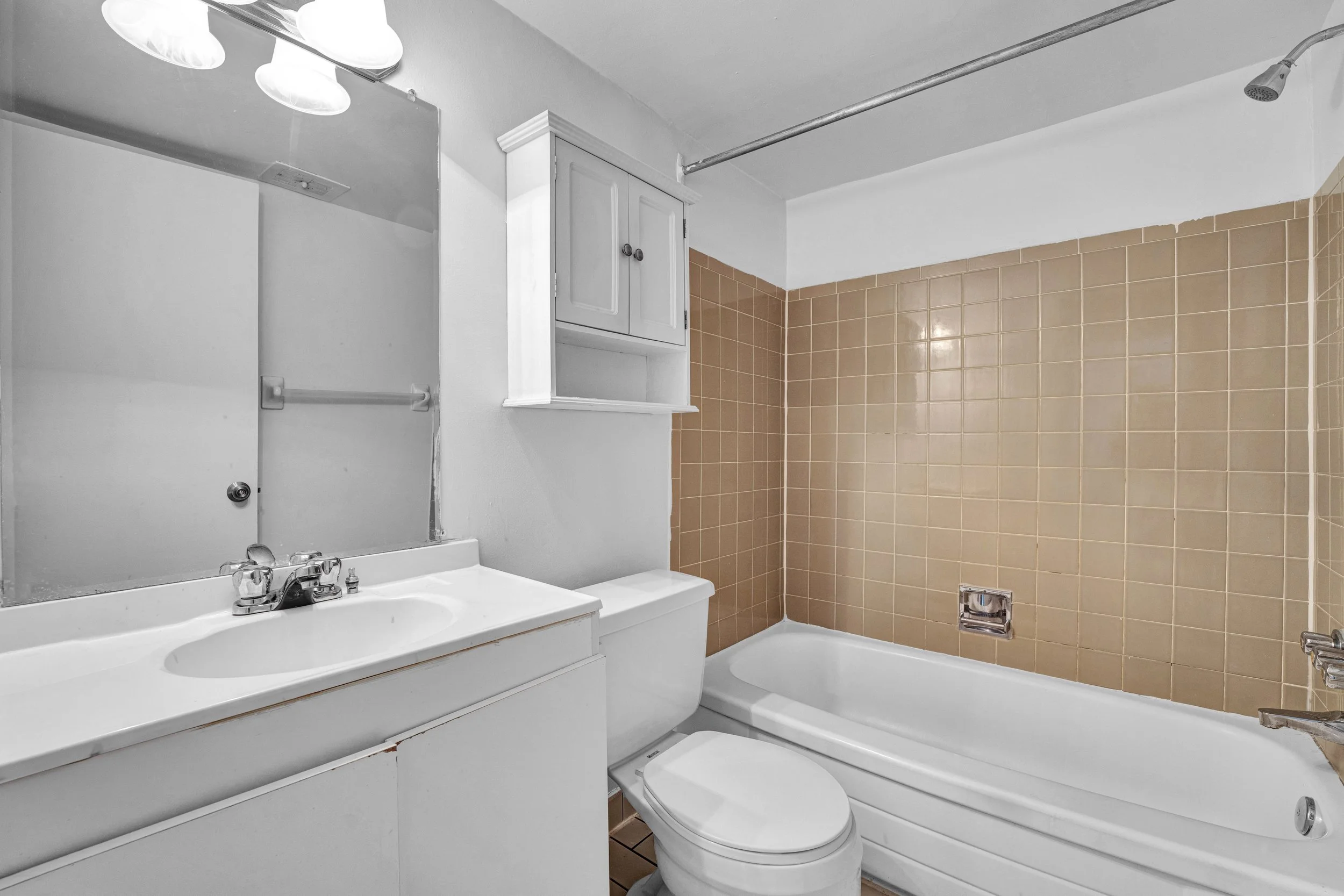 View professional interior and exterior real estate photography for 40, 45, and 55 Charles-Albanel apartment residences in Mont-Bleu, captured by Nvision 3D. See high-quality visuals that showcase multi-family rental properties.