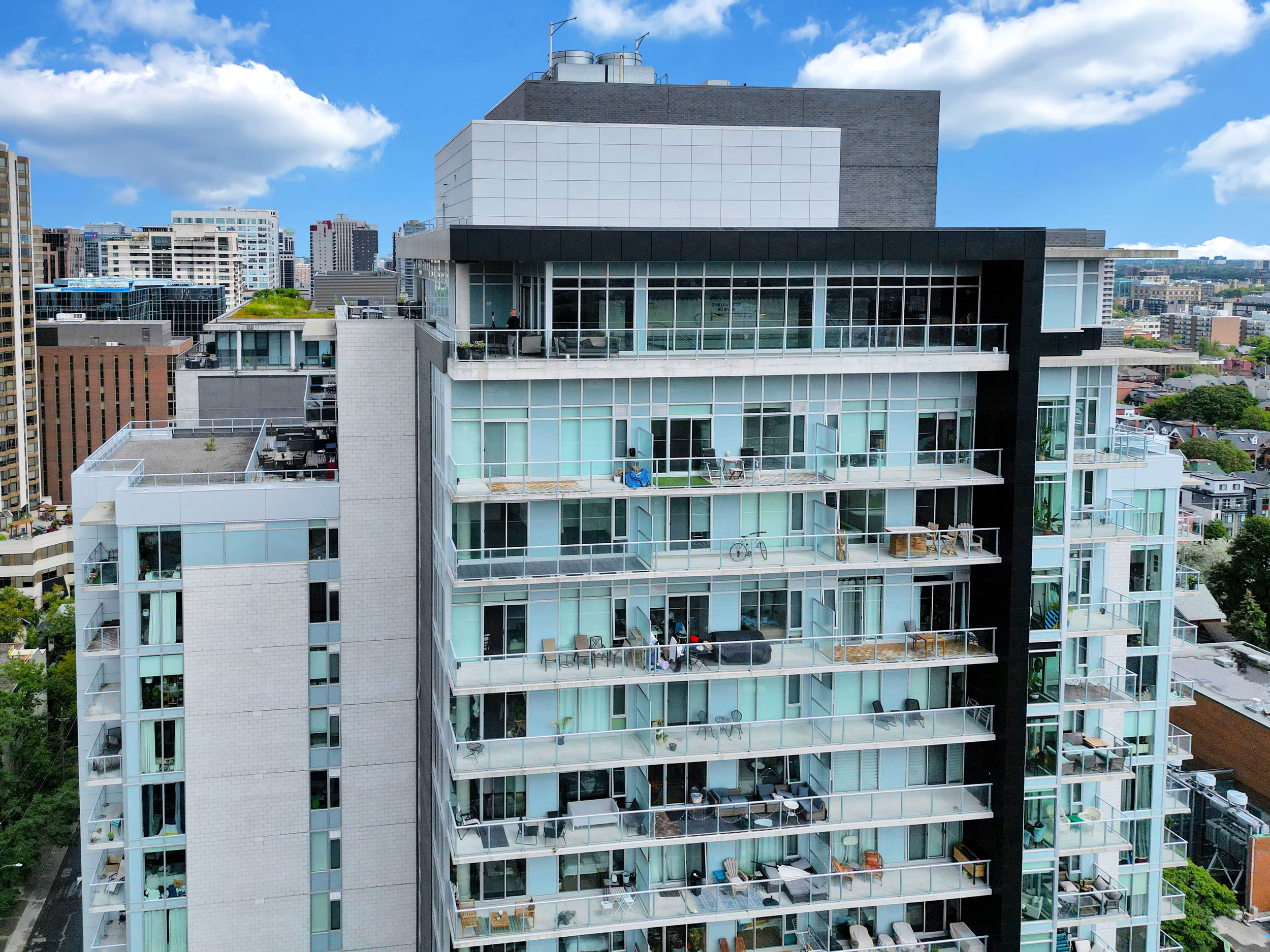 255-bay-street-unit-309-drone