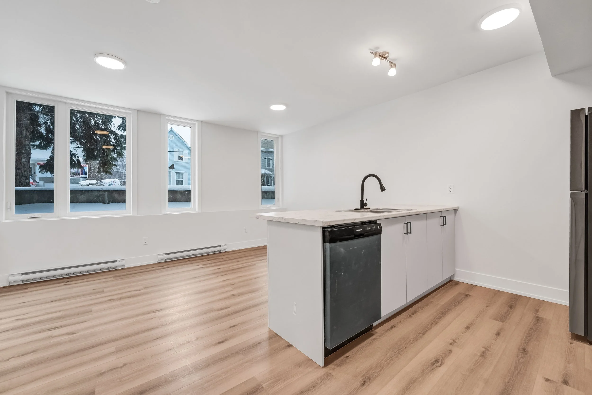 252 Hinchey Avenue Ottawa NVISION 3D Real Estate Photography6.jpg