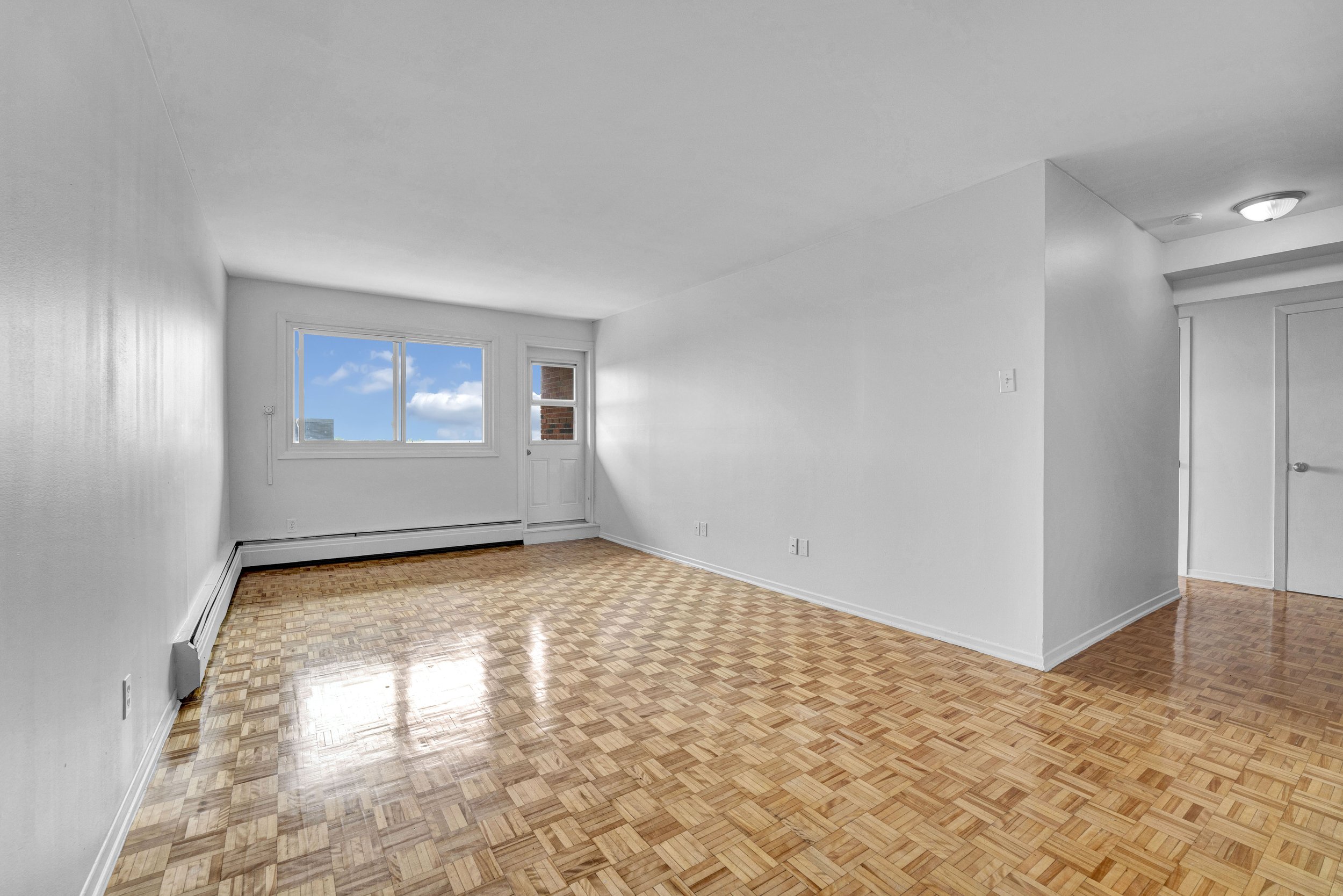Featured Properties: 40, 45, and 55 Charles-Albanel

Services Provided: High-Definition Interior & Architectural Photography

Location: Mont-Bleu / Outaouais Region