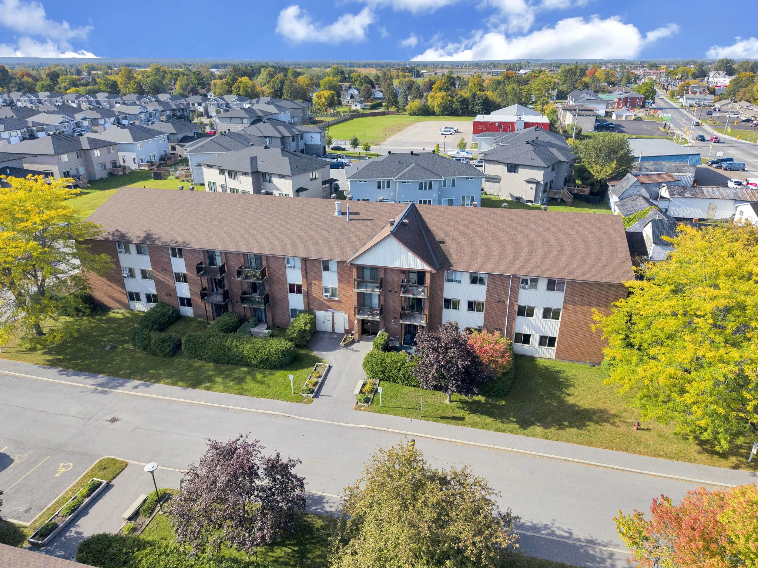 1-Robert-Street-Arnprior-NVISION-3D-drone-14.jpg