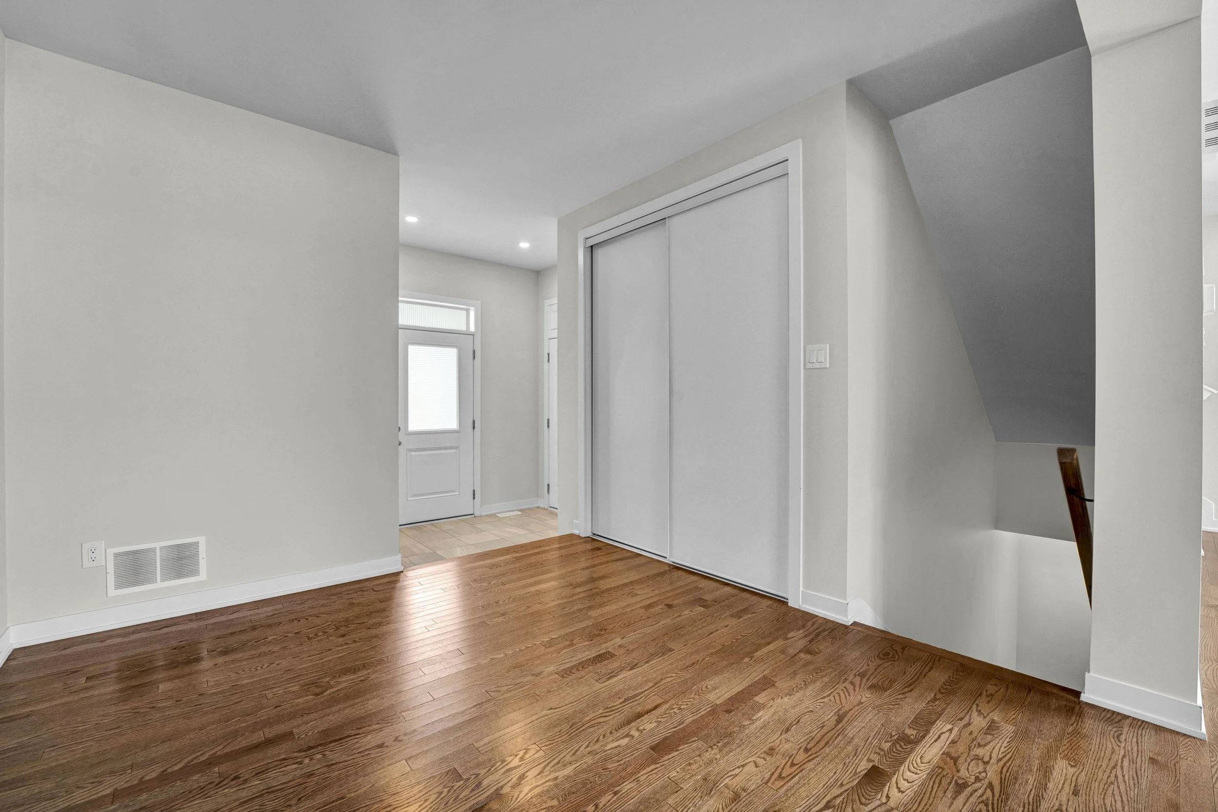 3 Bedroom townhouse in Barrhaven Ottawa Obsidian Street 