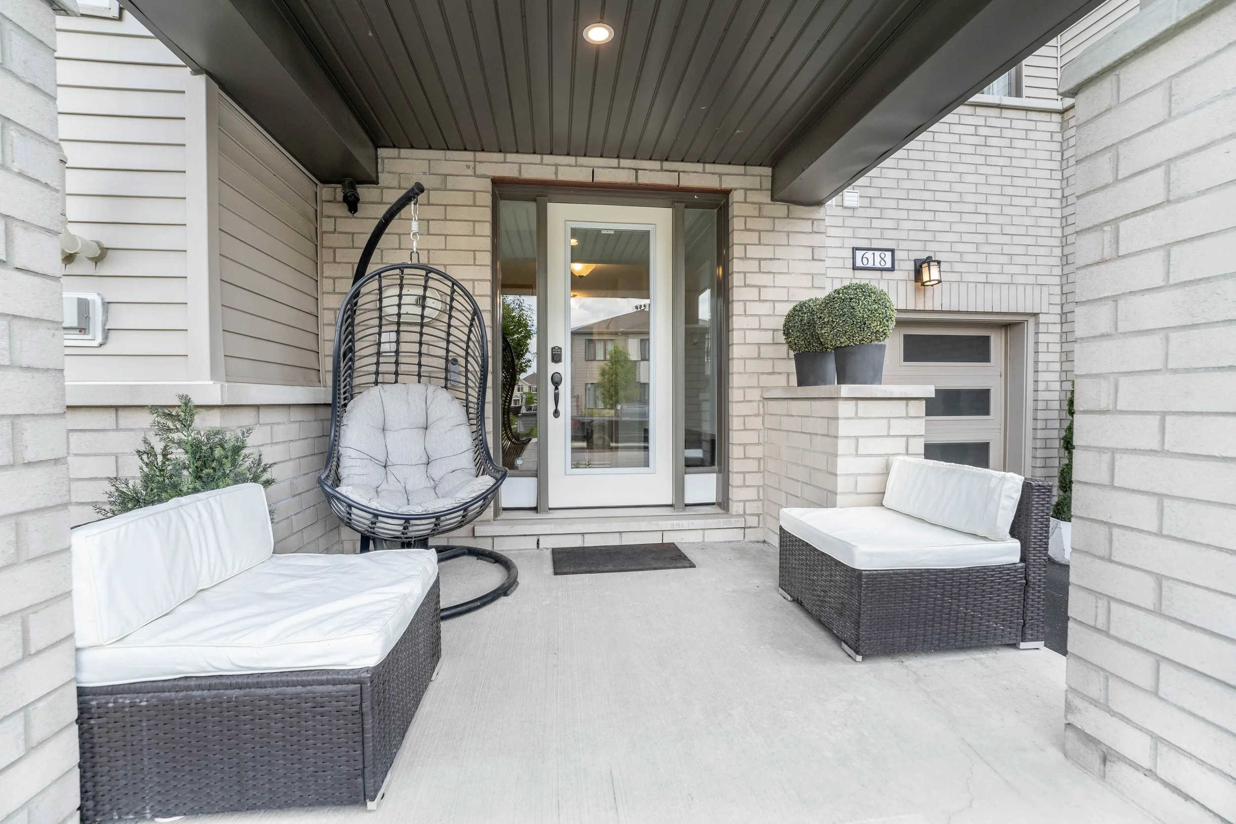 Ottawa Airbnb Photography 618 Bellatrix Walk