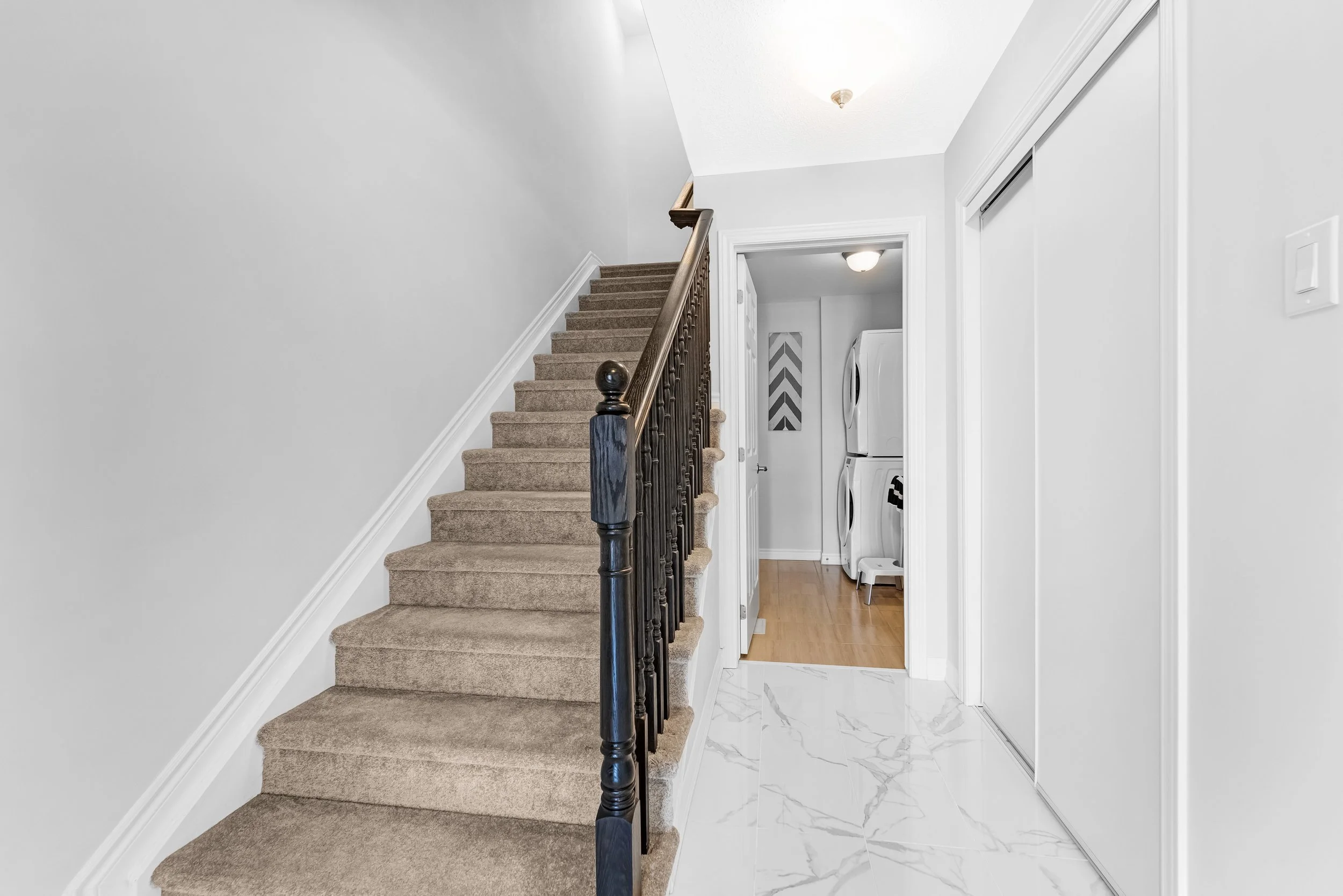 Ottawa Airbnb Photography 618 Bellatrix Walk