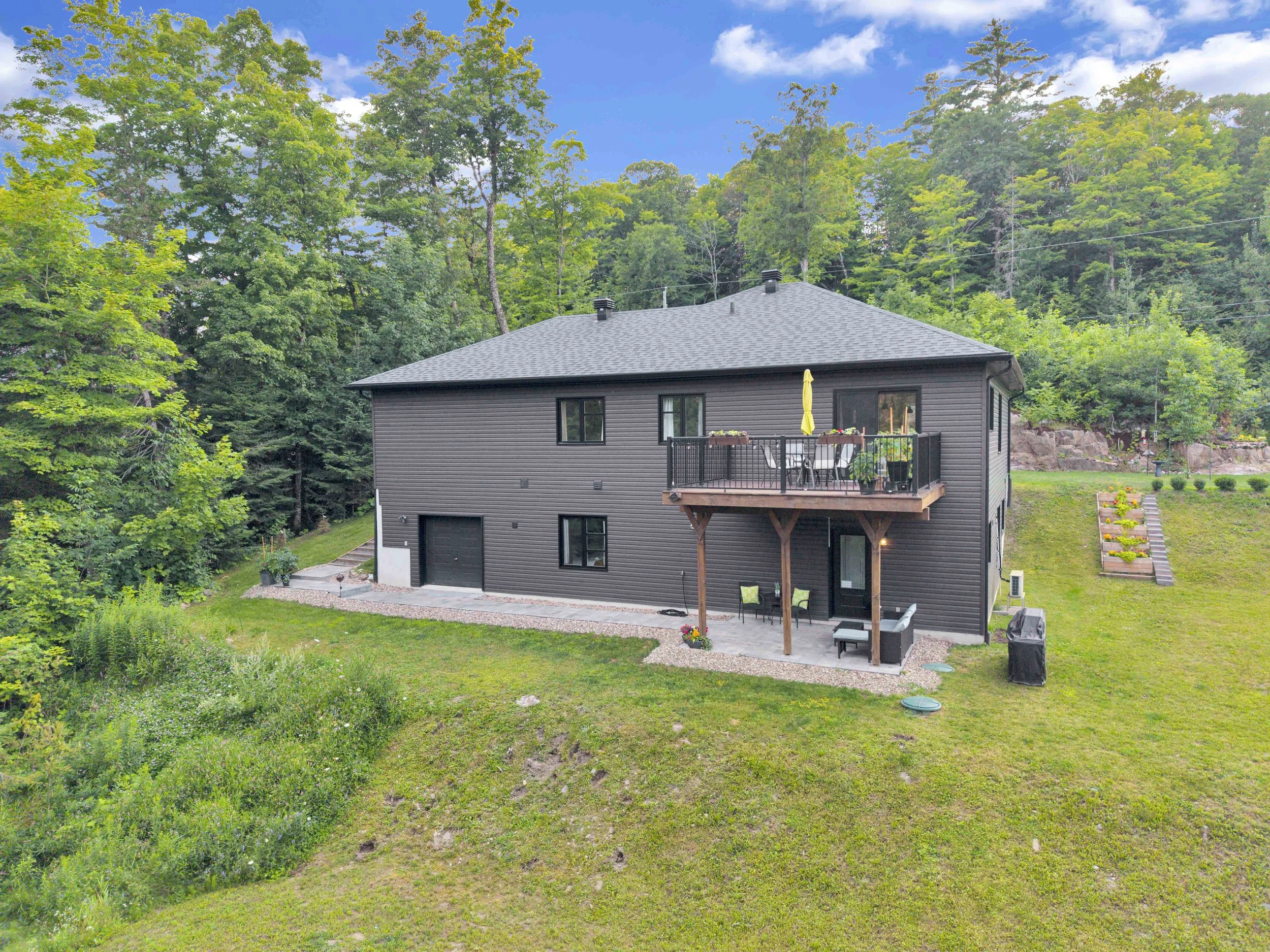 Val-Des-Monts Real Estate Photographer