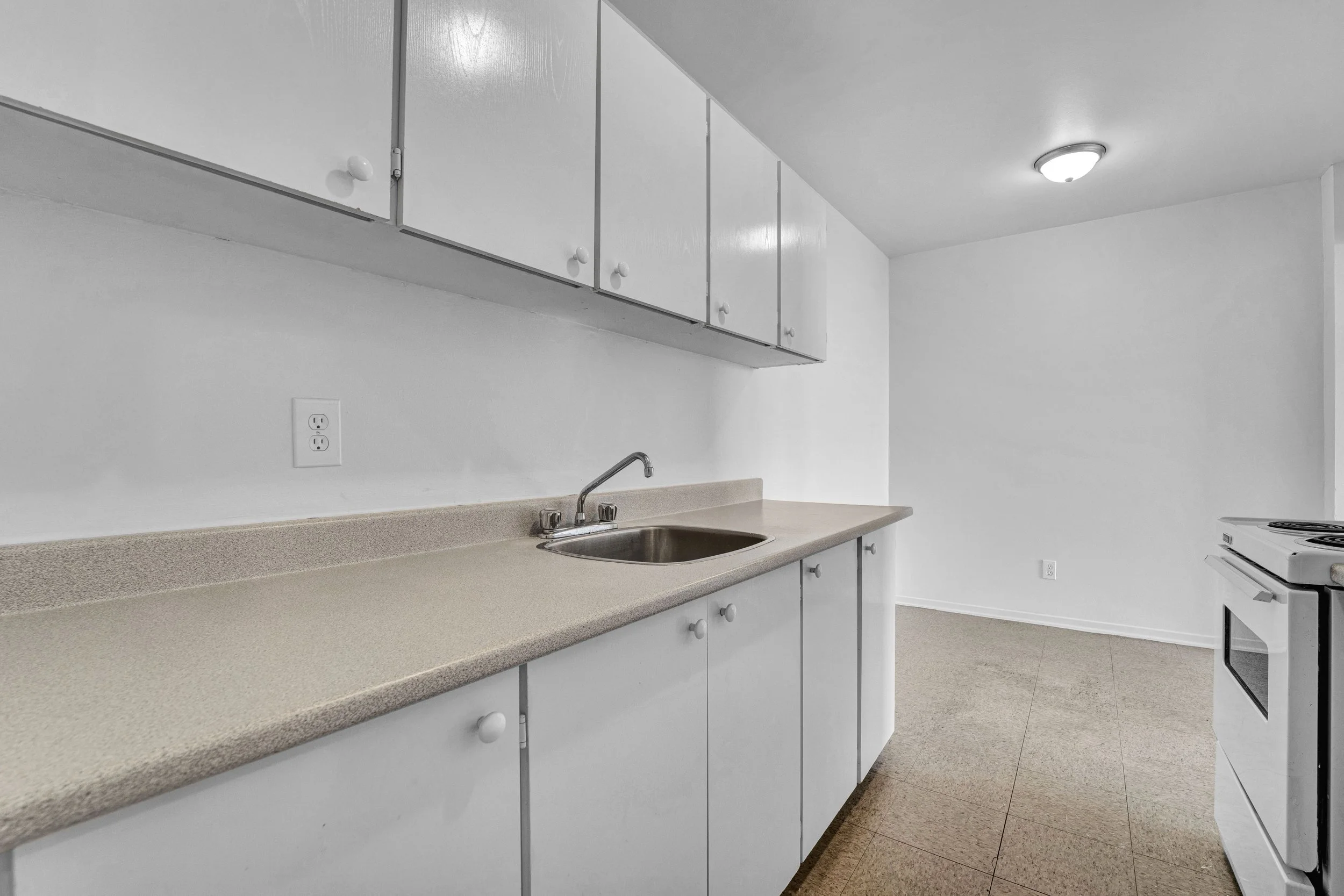 Featured Properties: 40, 45, and 55 Charles-Albanel

Services Provided: High-Definition Interior & Architectural Photography

Location: Mont-Bleu / Outaouais Region