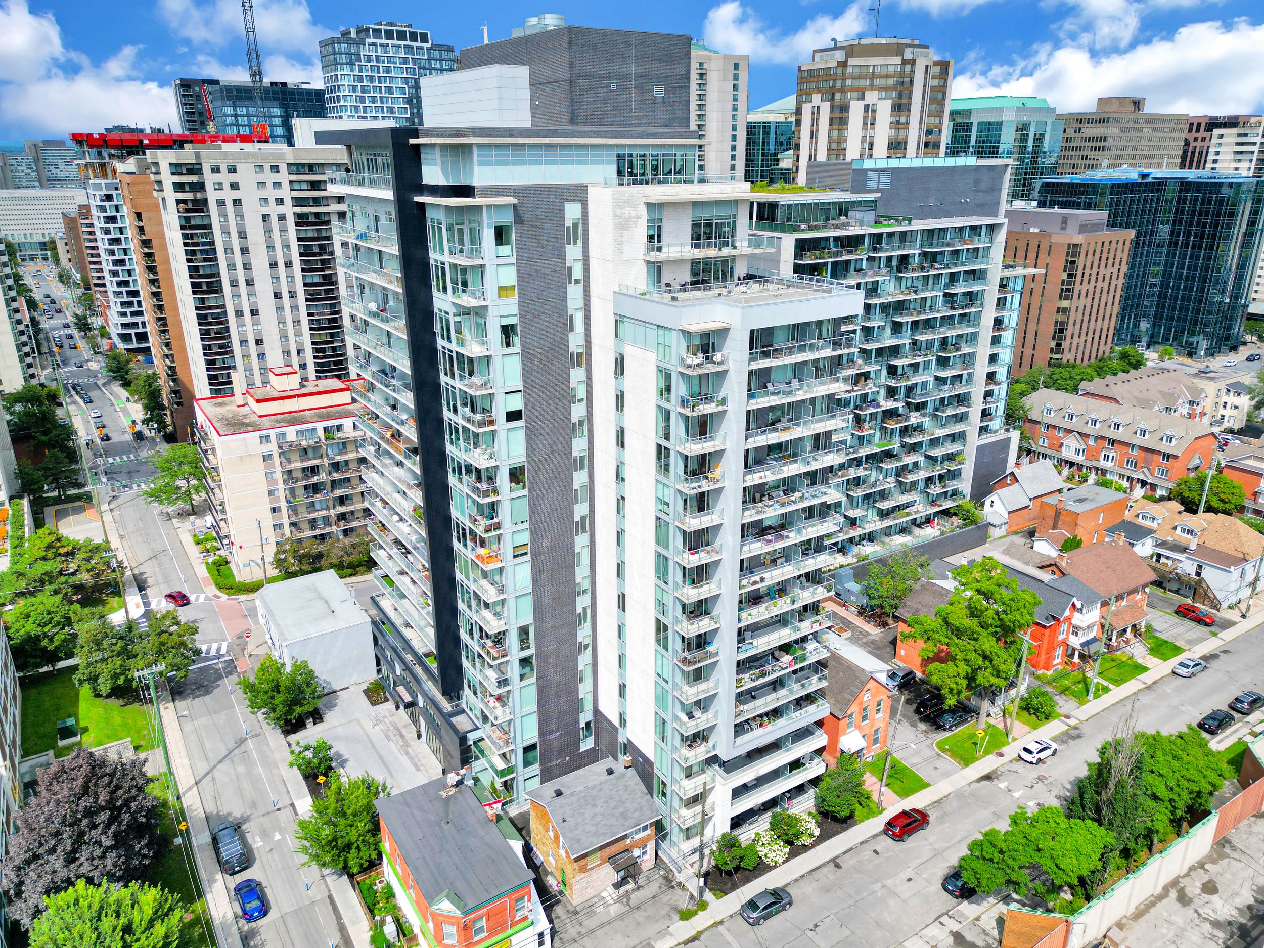 255-bay-street-unit-309-drone