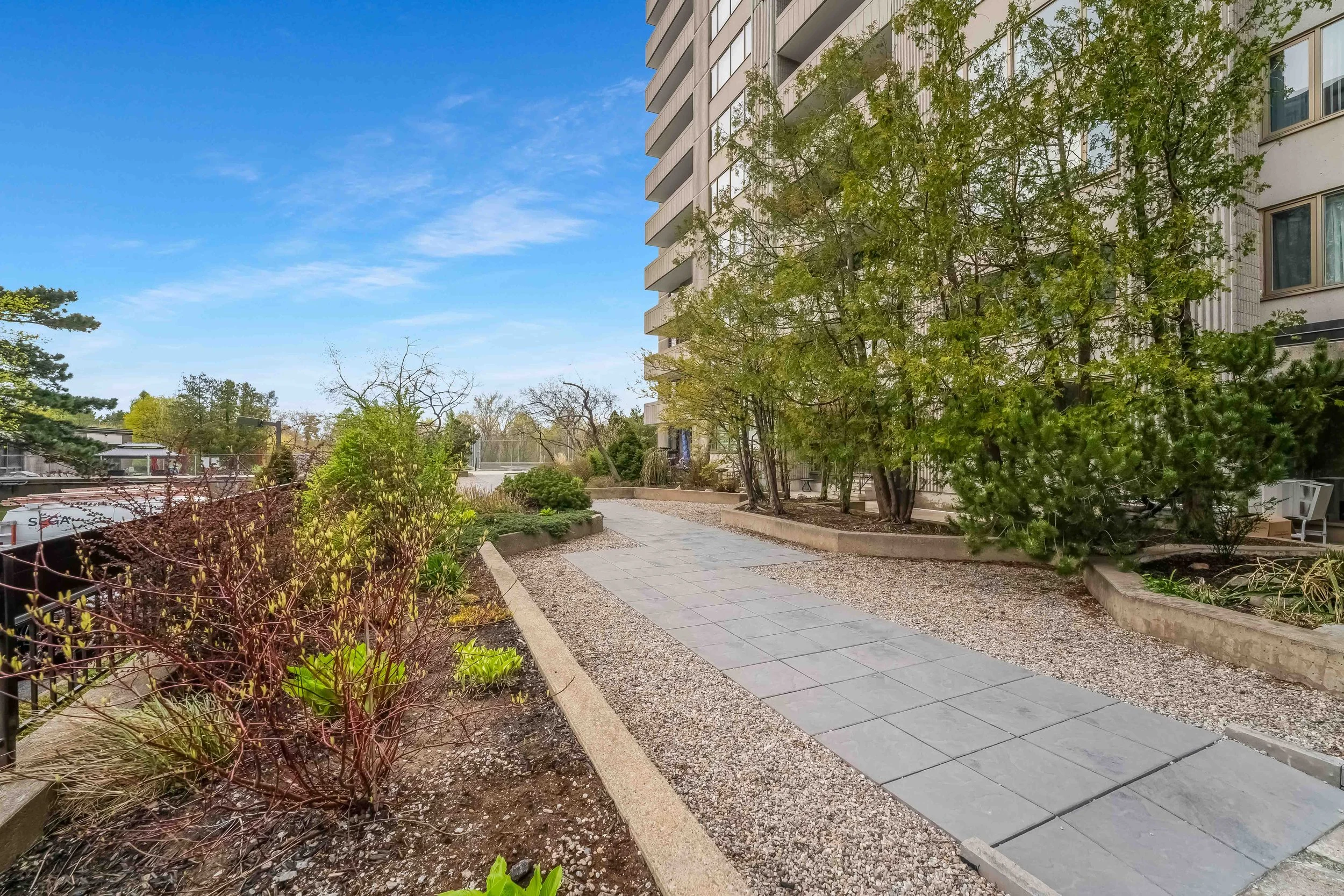 2625 Regina Street Apartment For Sale in Ottawa 