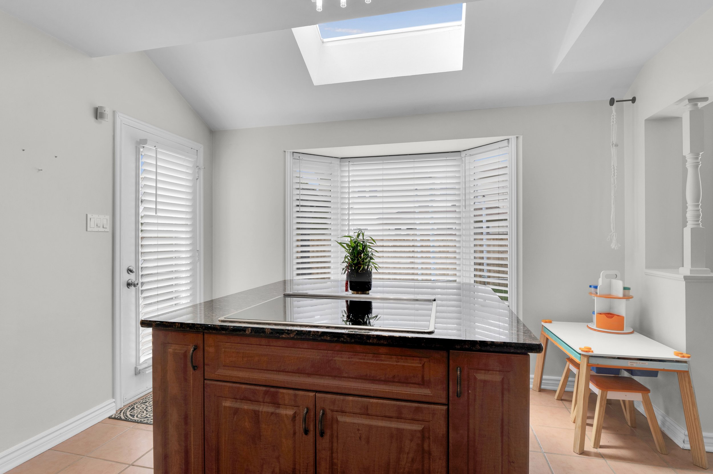 NVISION-3D-Real-Estate-Media-Ottawa-804-hauteview-crescent-31.jpg