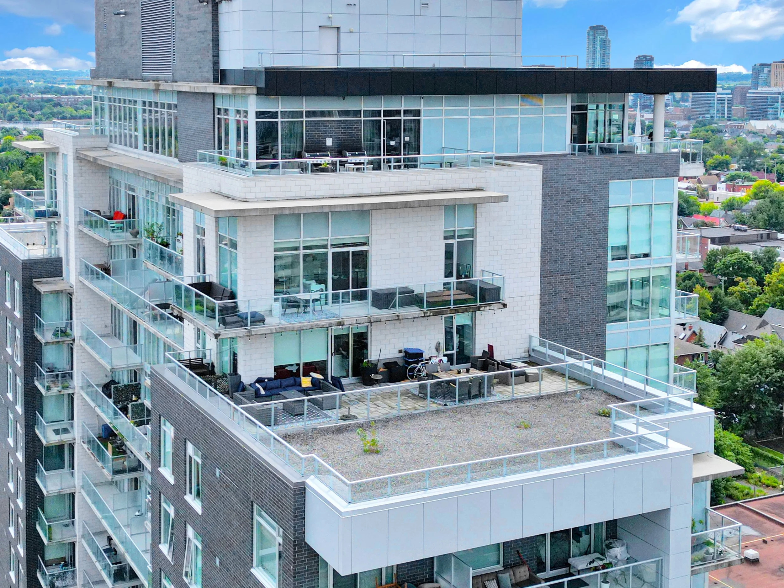 255-bay-street-unit-309-drone