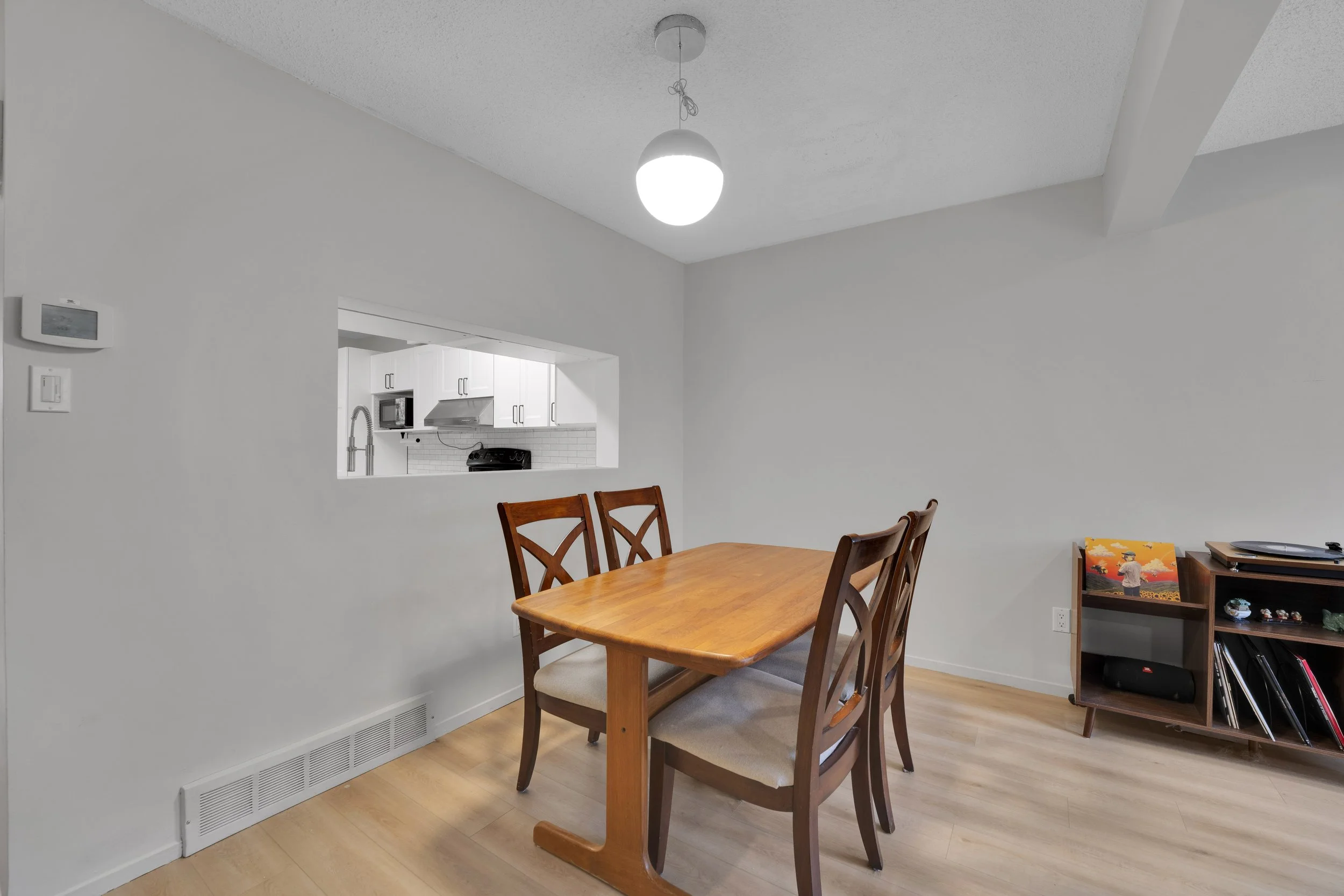nvision-3d-real-estate-media-ottawa-282c-dalehurst-drive (9).jpg