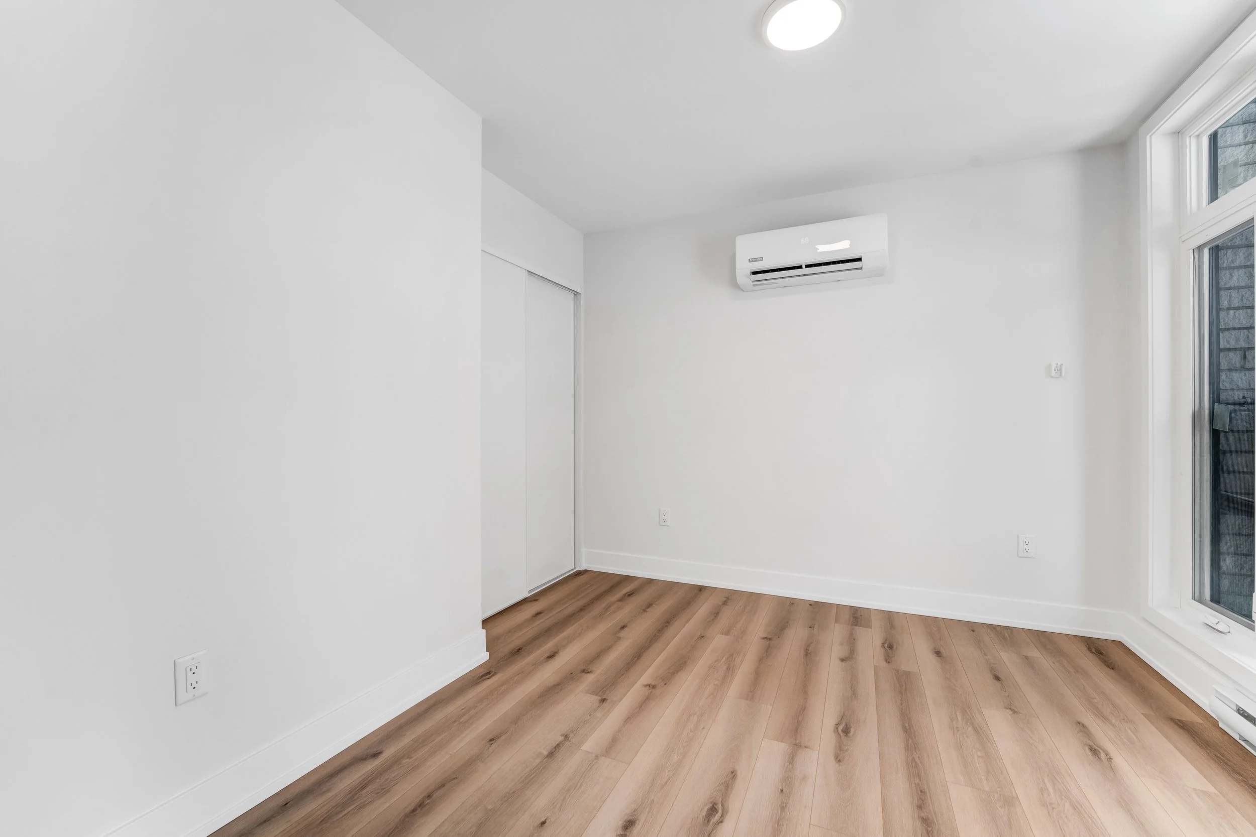 252 Hinchey Avenue Ottawa NVISION 3D Real Estate Photography10.jpg