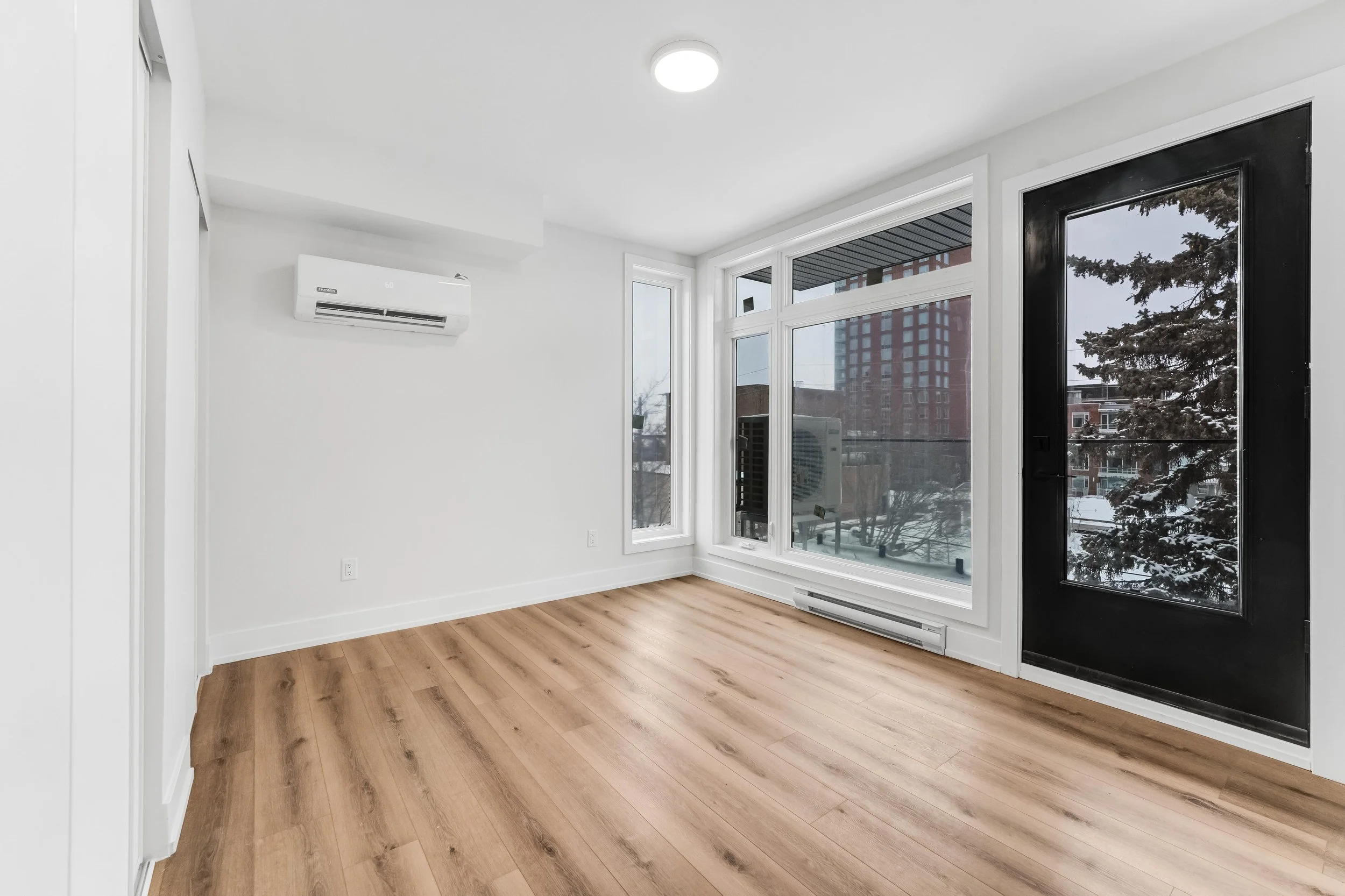 252 Hinchey Avenue Ottawa NVISION 3D Real Estate Photography10.jpg