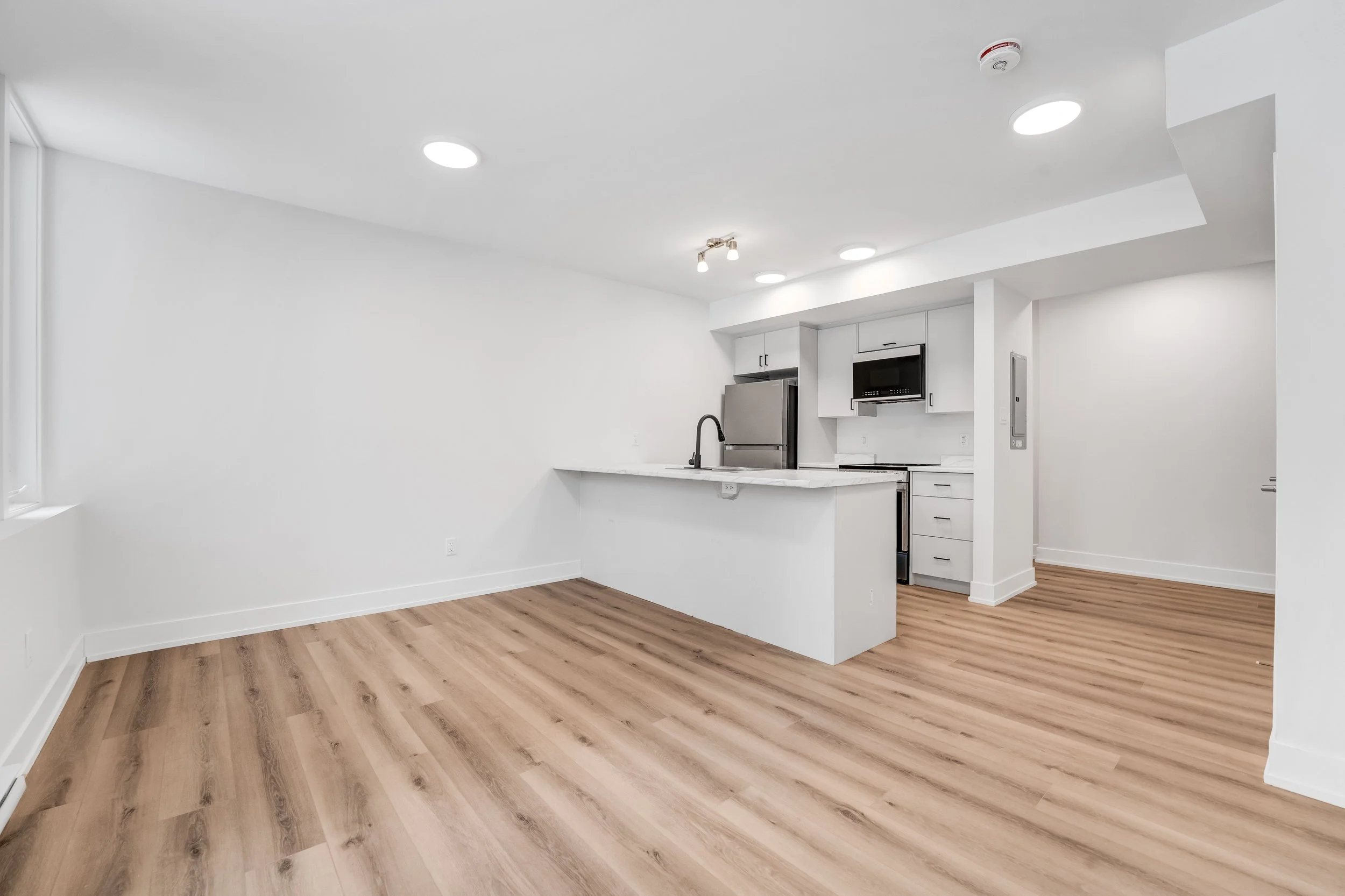 252 Hinchey Avenue Ottawa NVISION 3D Real Estate Photography8.jpg