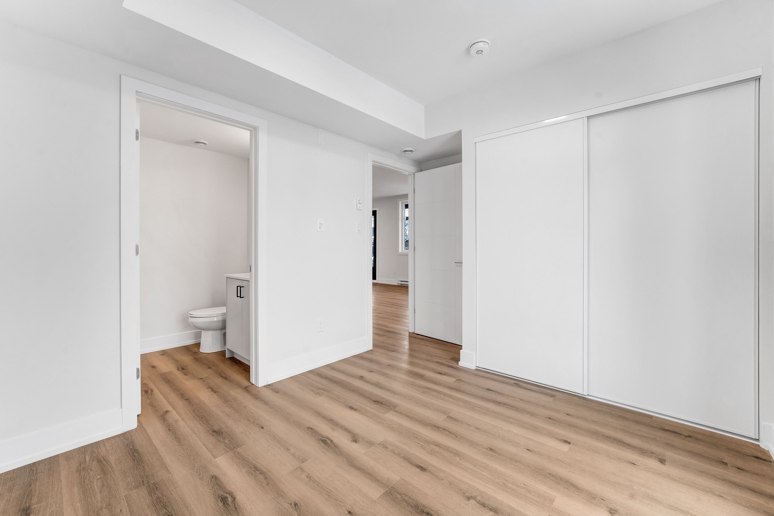 252 Hinchey Avenue Ottawa NVISION 3D Real Estate Photography13.jpg