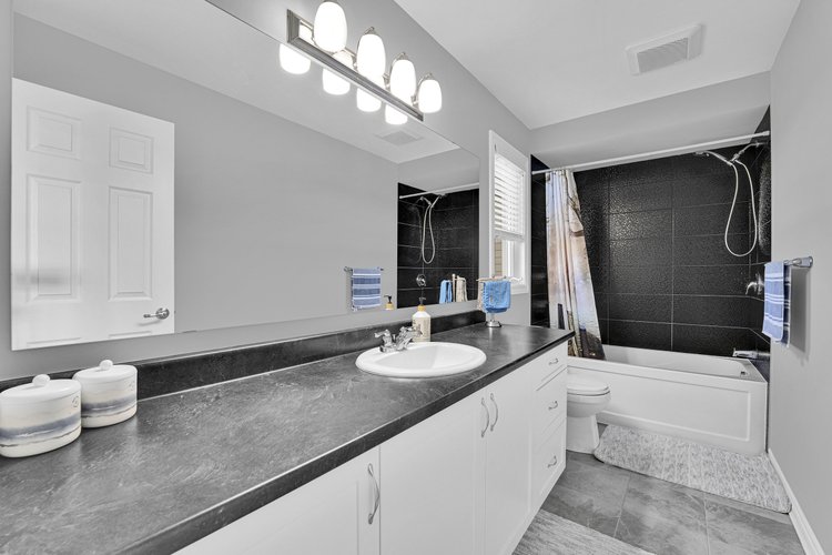 305 Sweetclover Way property photograph 42