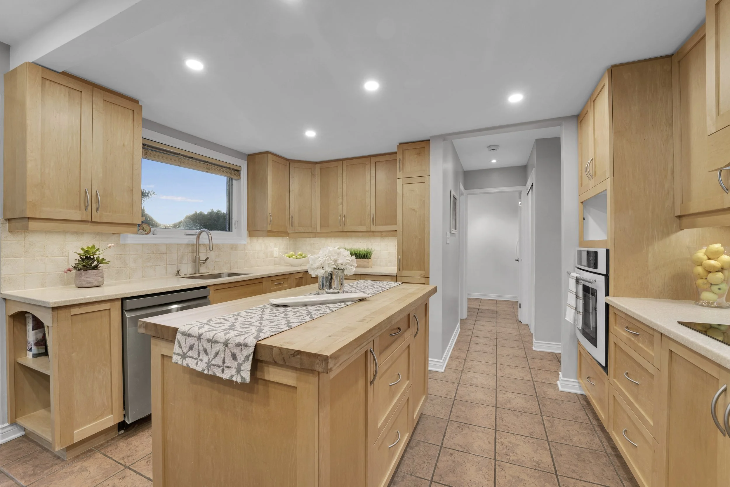 NVISION-3D-Real-Estate-Media-Ottawa-2529-Marshwood-Road-Sophia-23.jpg
