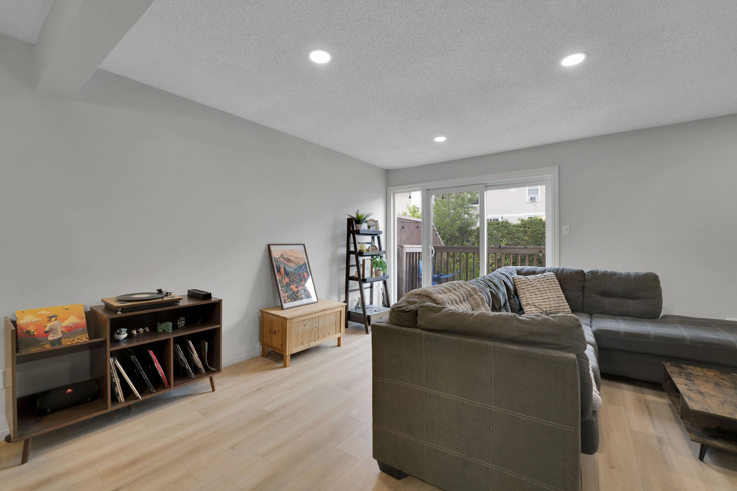 nvision-3d-real-estate-media-ottawa-282c-dalehurst-drive (10).jpg