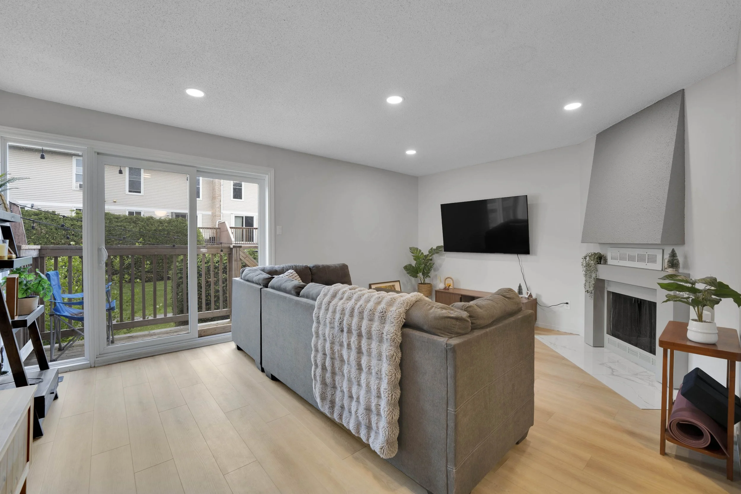 nvision-3d-real-estate-media-ottawa-282c-dalehurst-drive (11).jpg