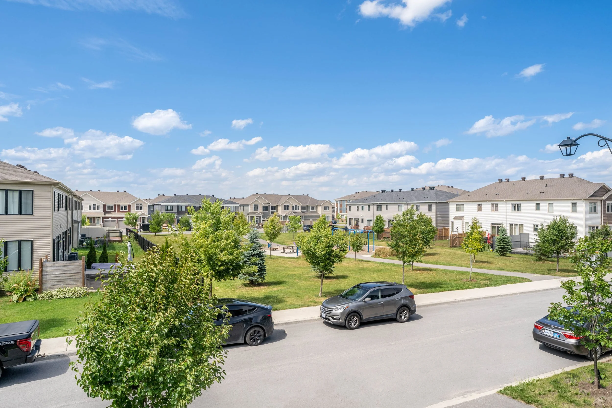 Ottawa Airbnb Photography 618 Bellatrix Walk