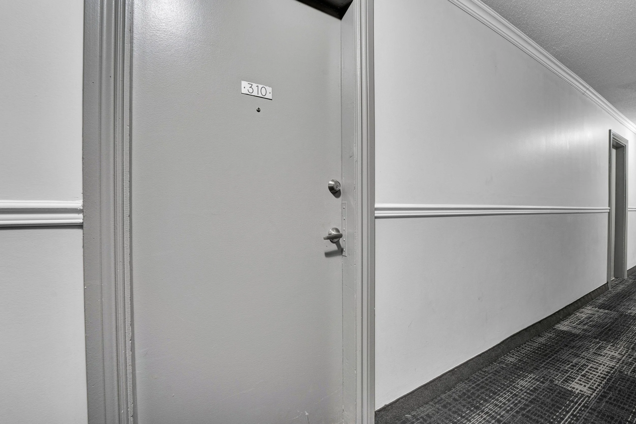 Featured Properties: 40, 45, and 55 Charles-Albanel

Services Provided: High-Definition Interior & Architectural Photography

Location: Mont-Bleu / Outaouais Region