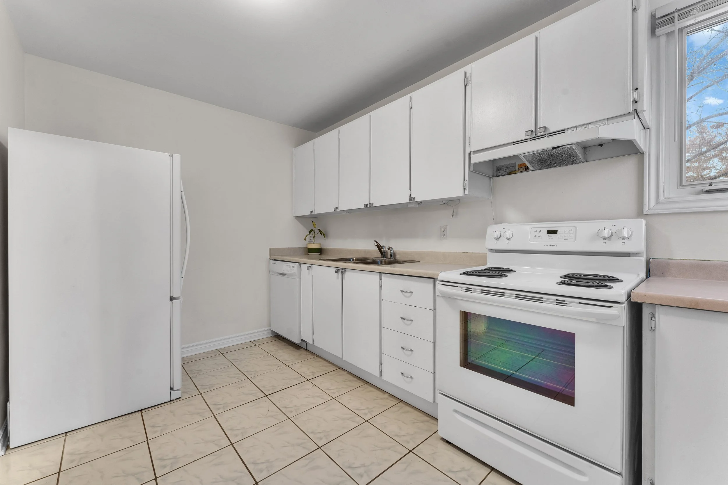 South Keys 61-3344 Uplands Drive Real Estate Media in Ottawa