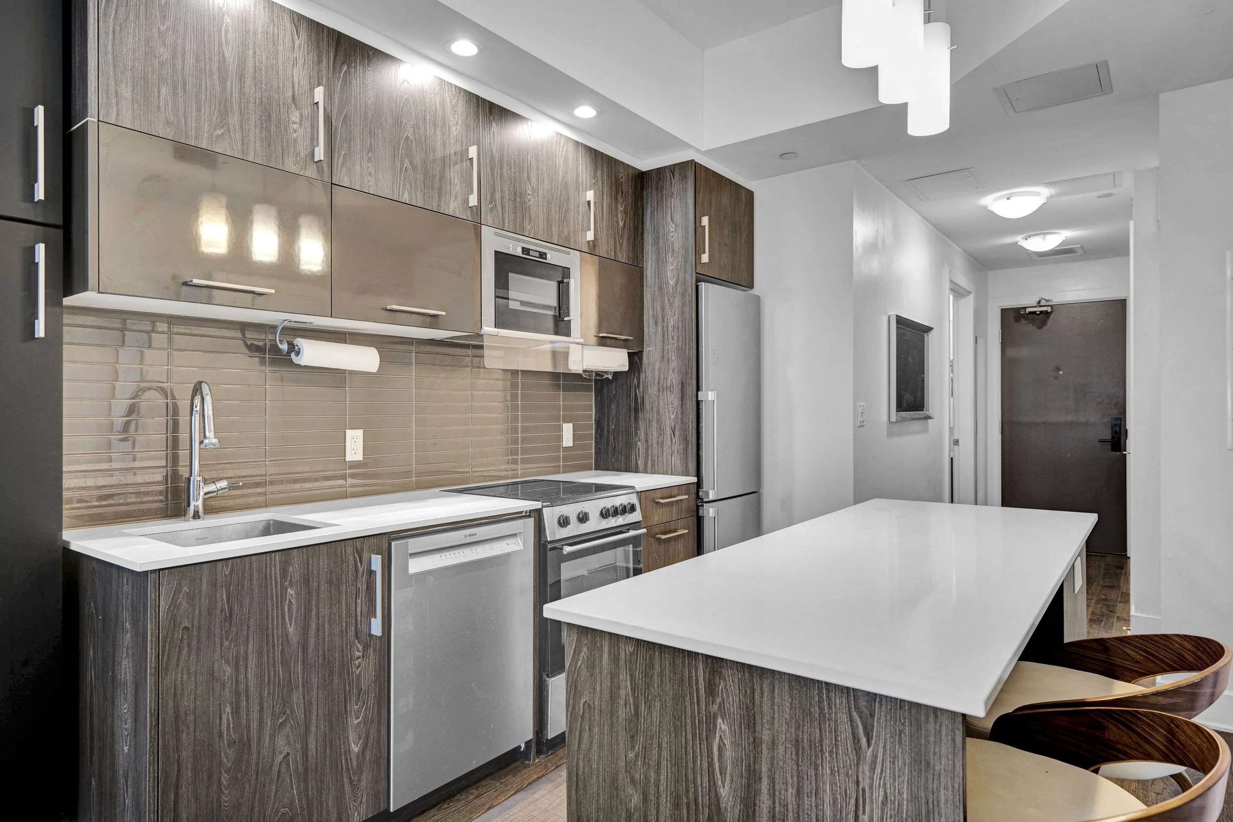 255-bay-street-unit-309-kitchen
