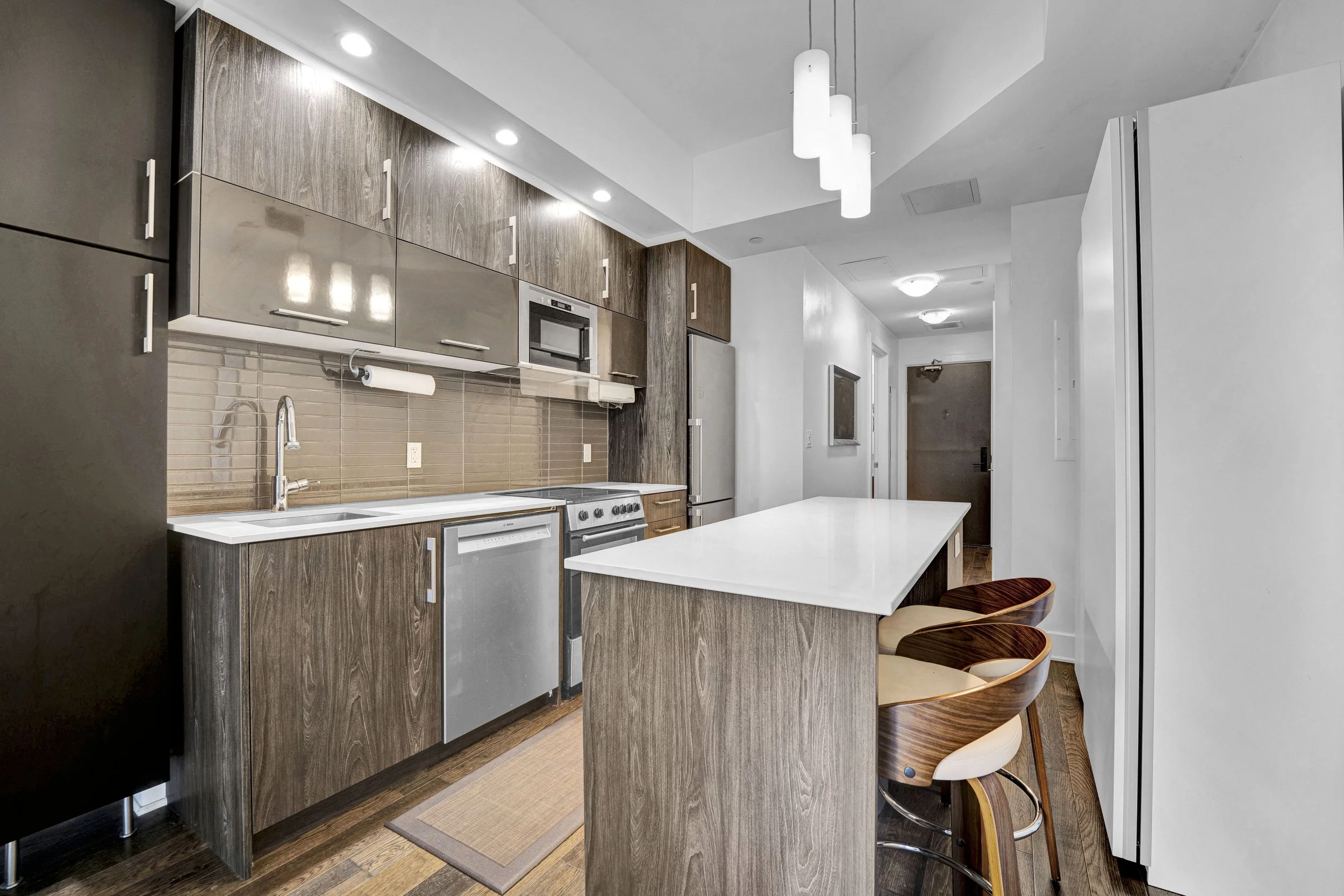 255-bay-street-unit-309-kitchen