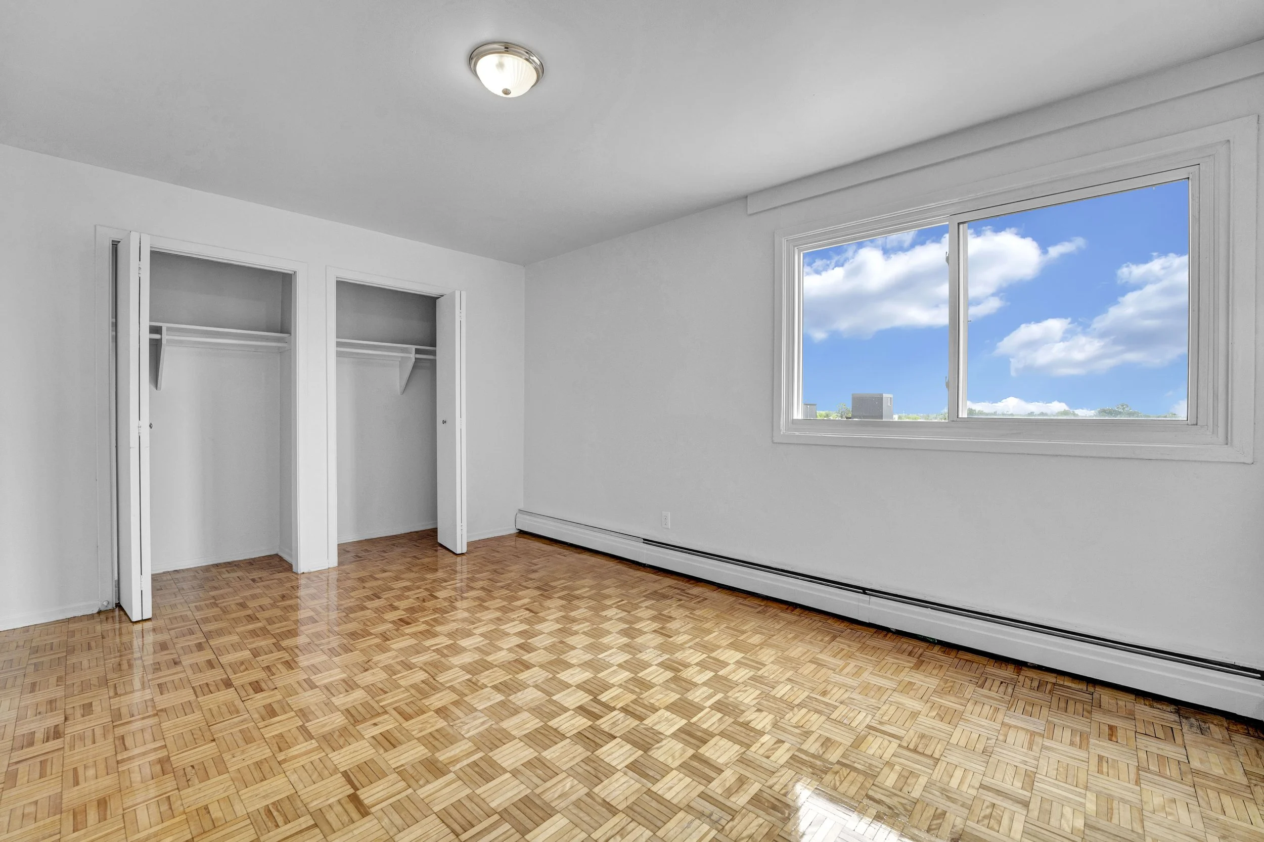 View professional interior and exterior real estate photography for 40, 45, and 55 Charles-Albanel apartment residences in Mont-Bleu, captured by Nvision 3D. See high-quality visuals that showcase multi-family rental properties.