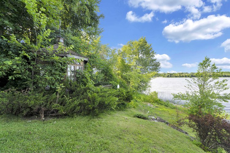 5468 Torbolton Ridge property photograph 171