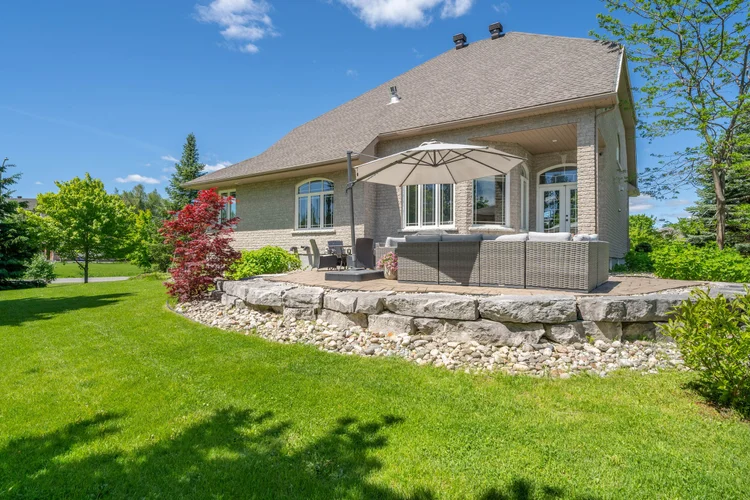 6892 Lake Forest Walk property photograph 12