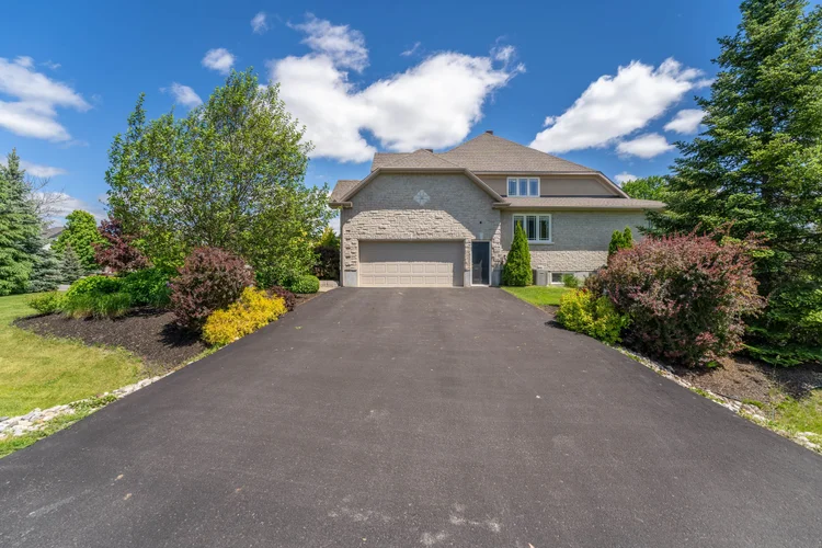 6892 Lake Forest Walk property photograph 8