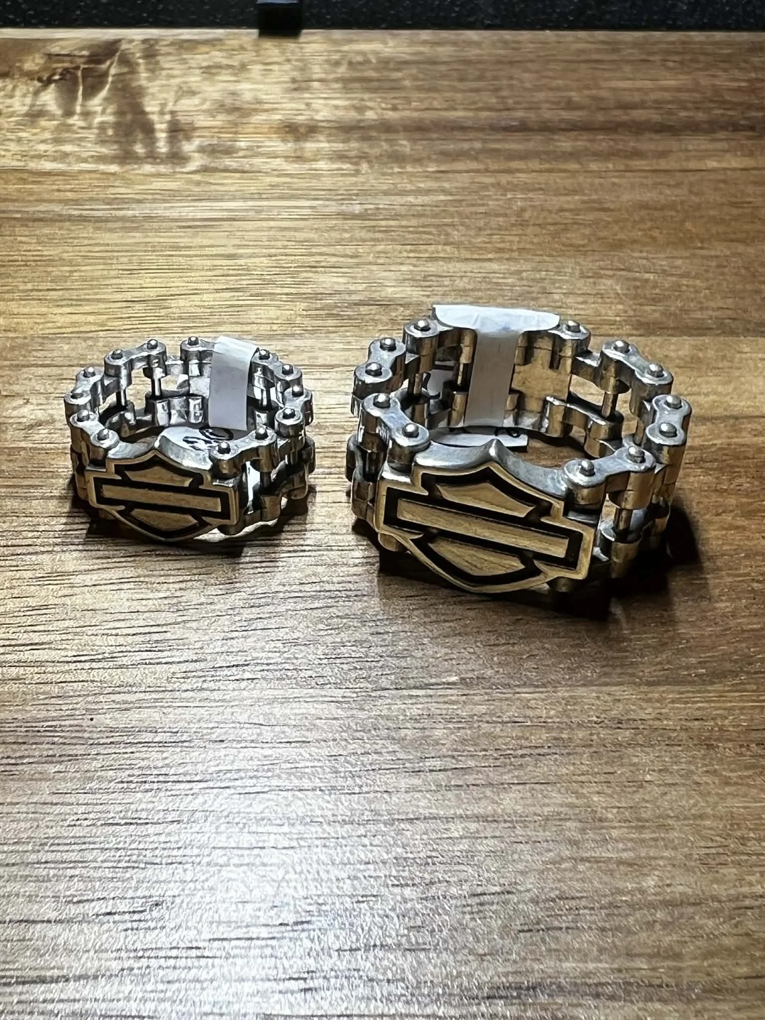 Motorcycle Chain With Bar and Shield Ring